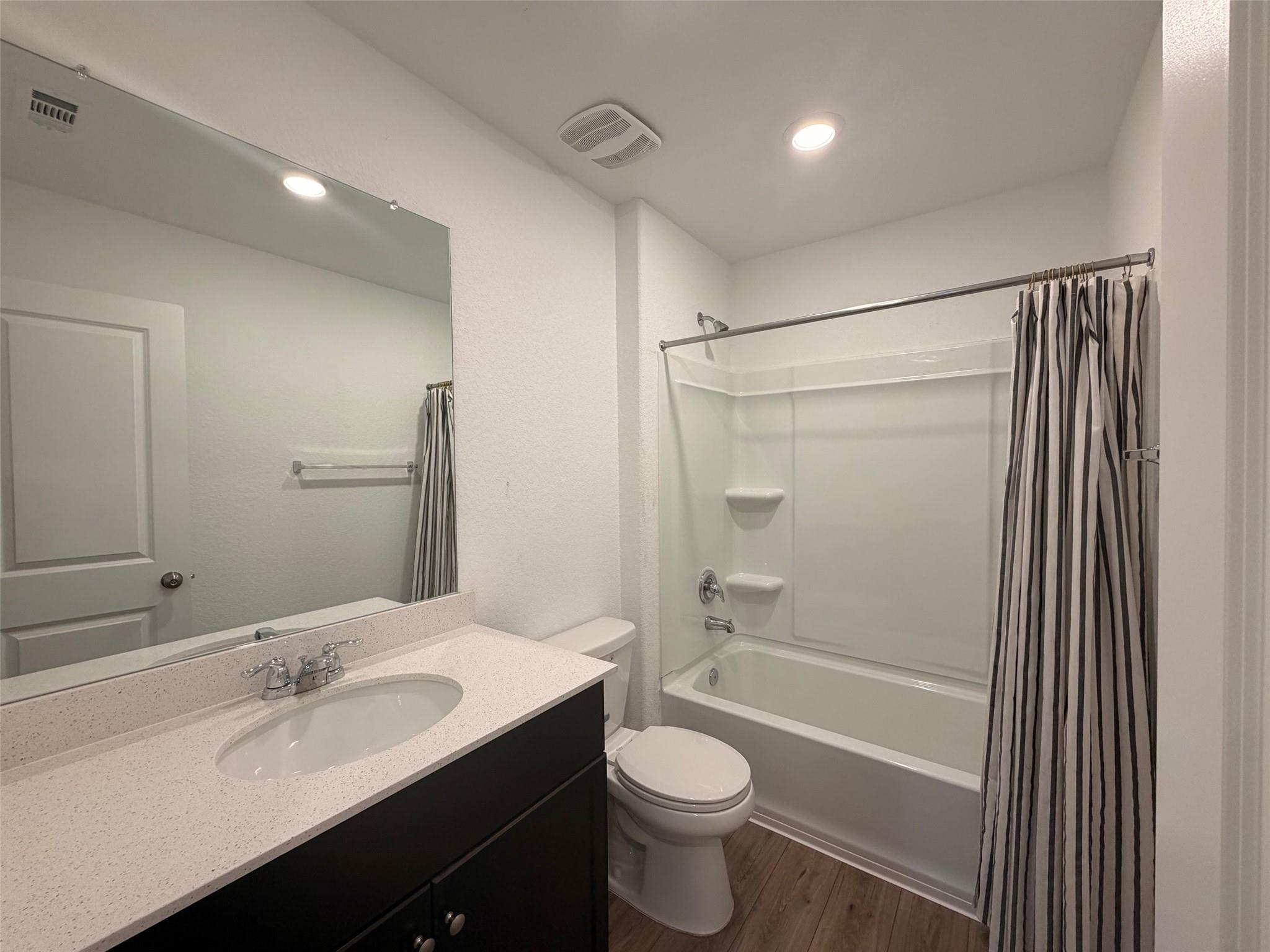 7316 Sparkling Light Dr # B, Del Valle, TX 78617