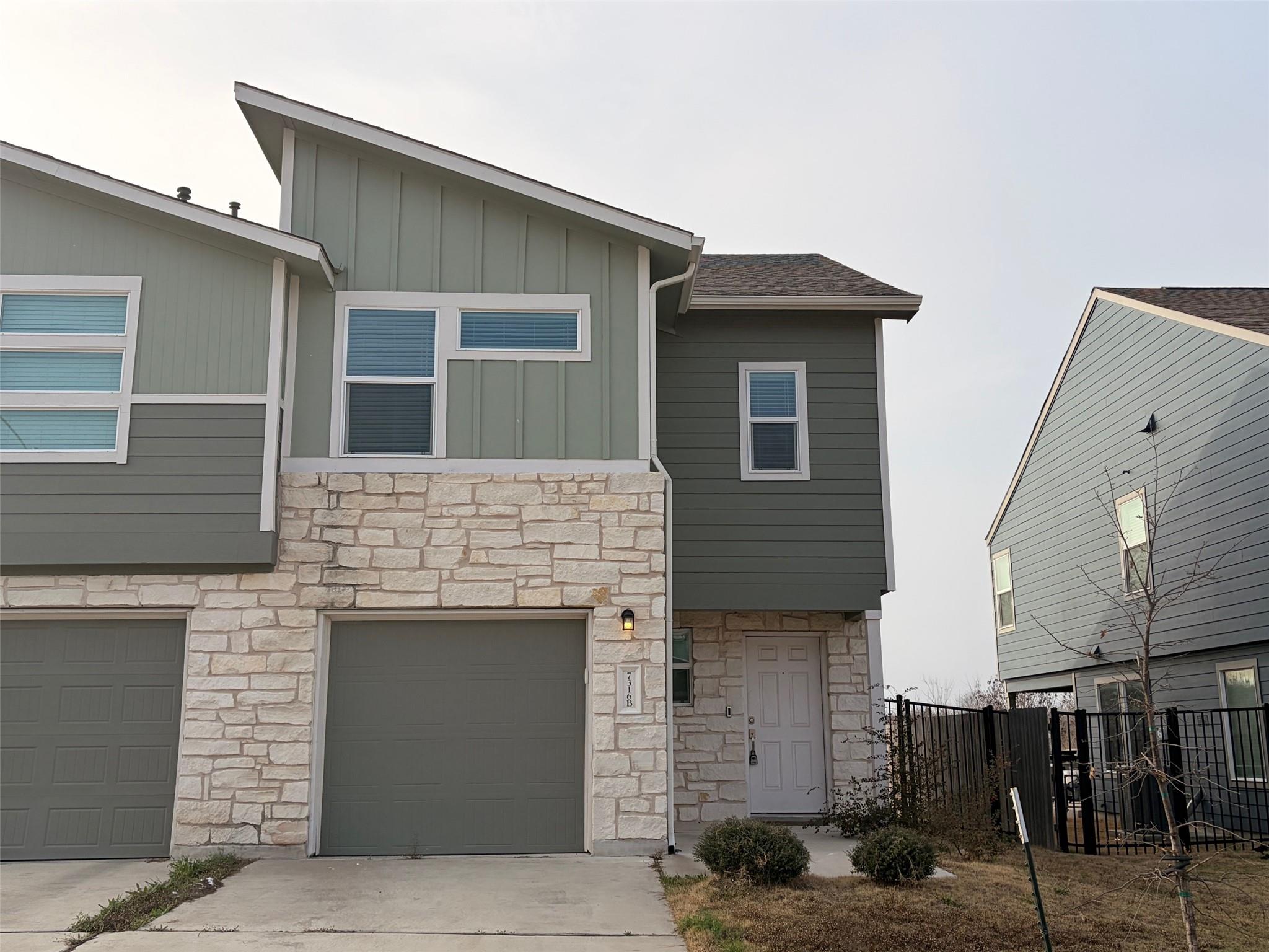 7316 Sparkling Light Dr # B, Del Valle, TX 78617