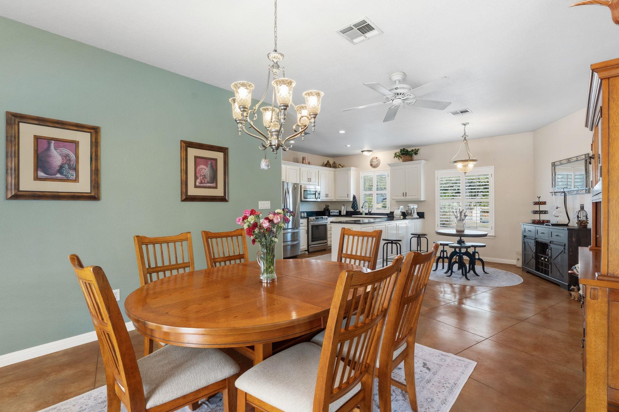 21007 Newhaven Cv, Lago Vista, TX 78645