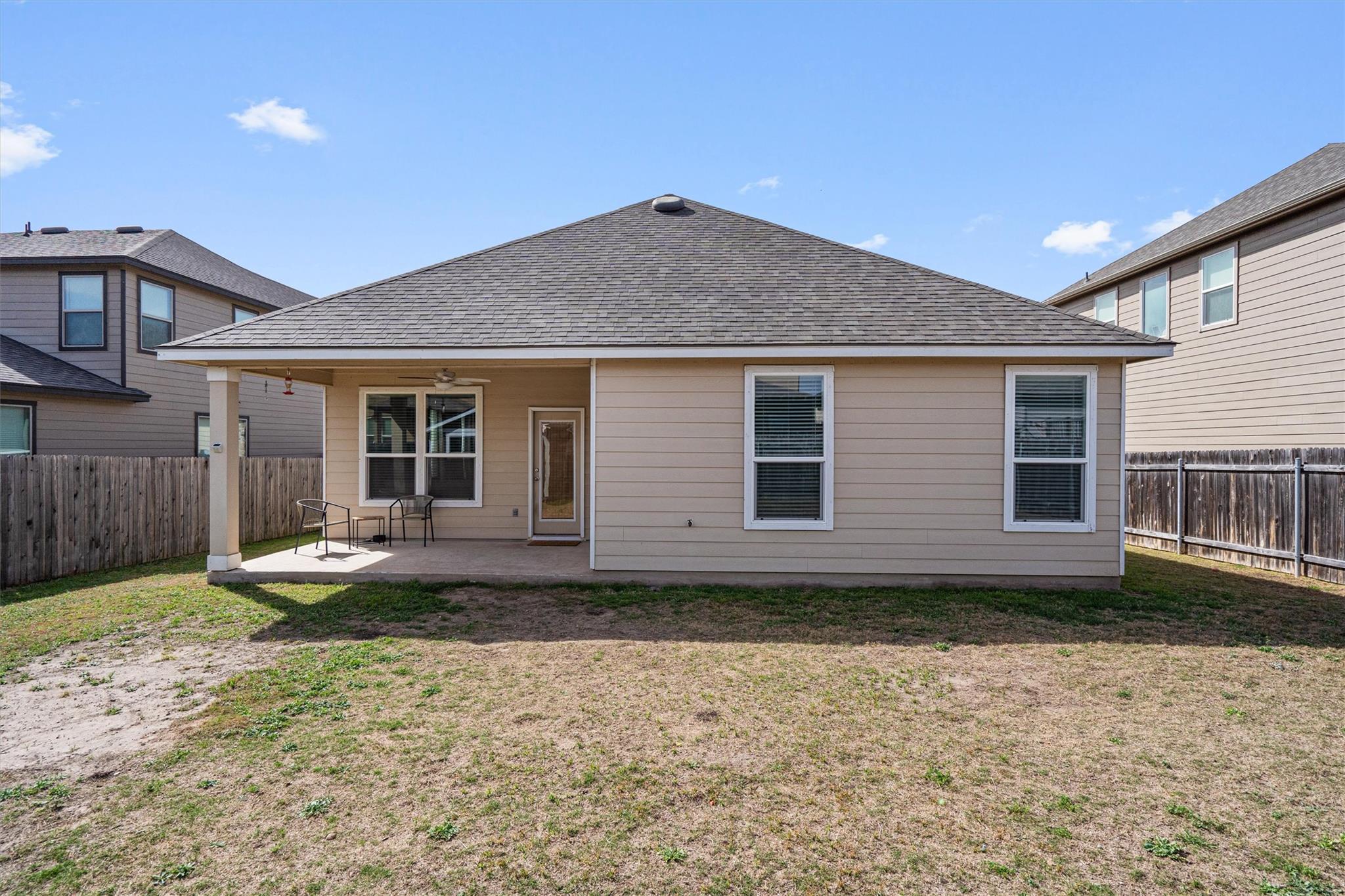 1906 Dragonfly Loop, Bastrop, TX 78602