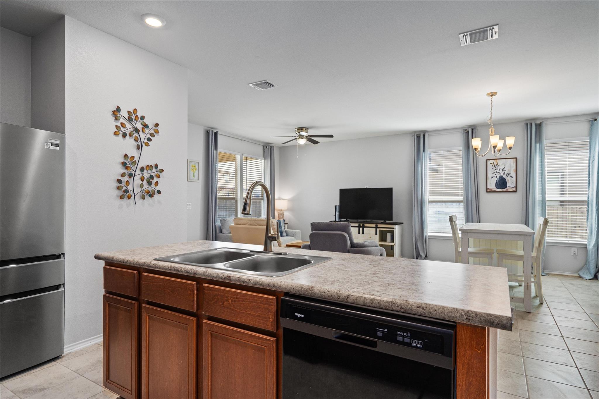 1906 Dragonfly Loop, Bastrop, TX 78602