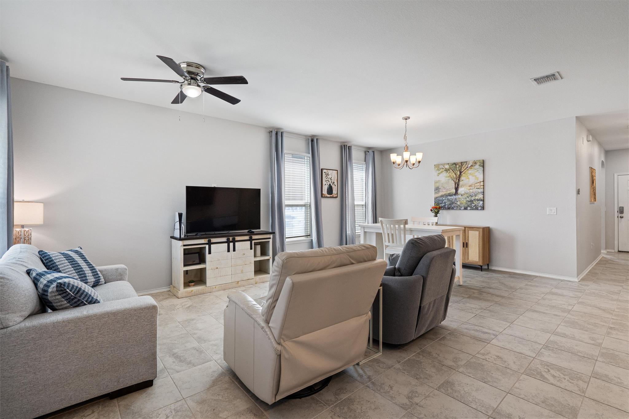 1906 Dragonfly Loop, Bastrop, TX 78602