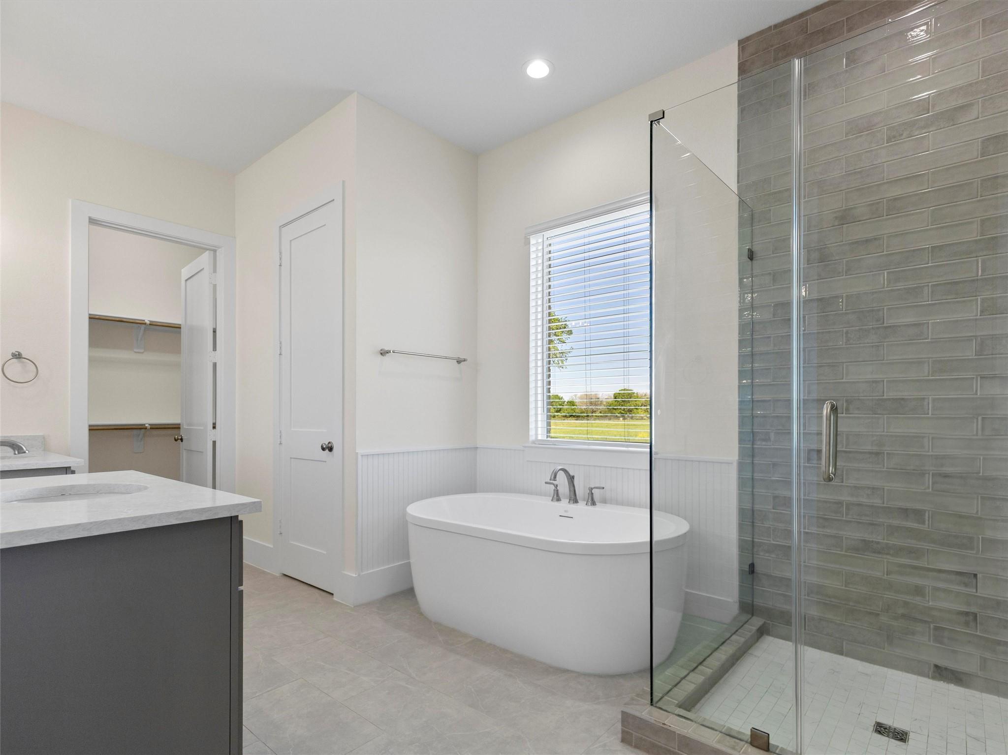 226 Hydrangea Dr, Smithville, TX 78957