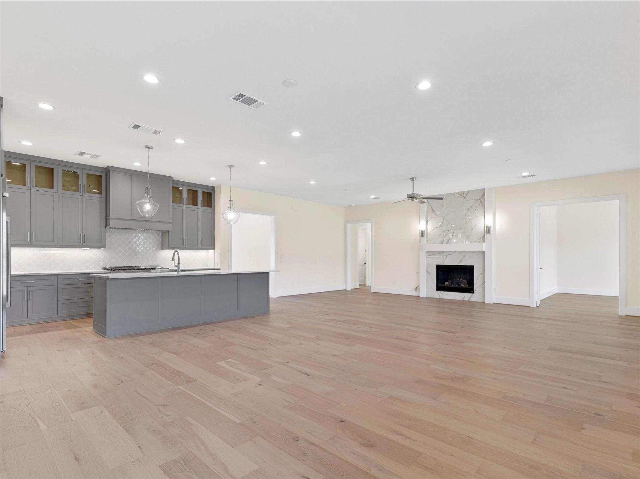 226 Hydrangea Dr, Smithville, TX 78957