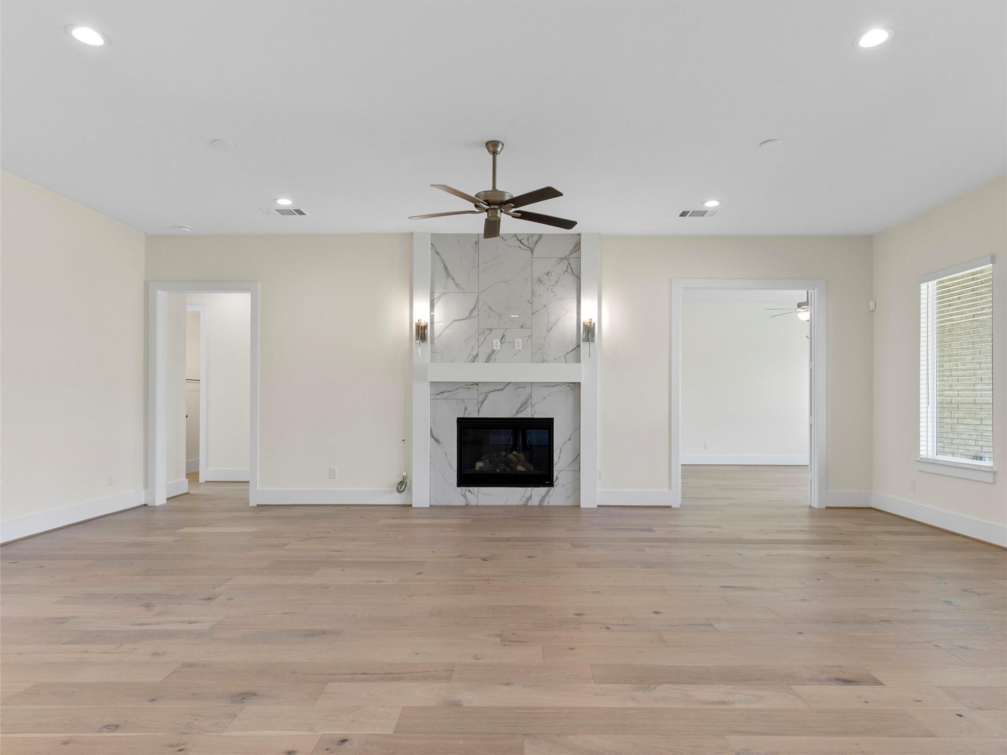 226 Hydrangea Dr, Smithville, TX 78957