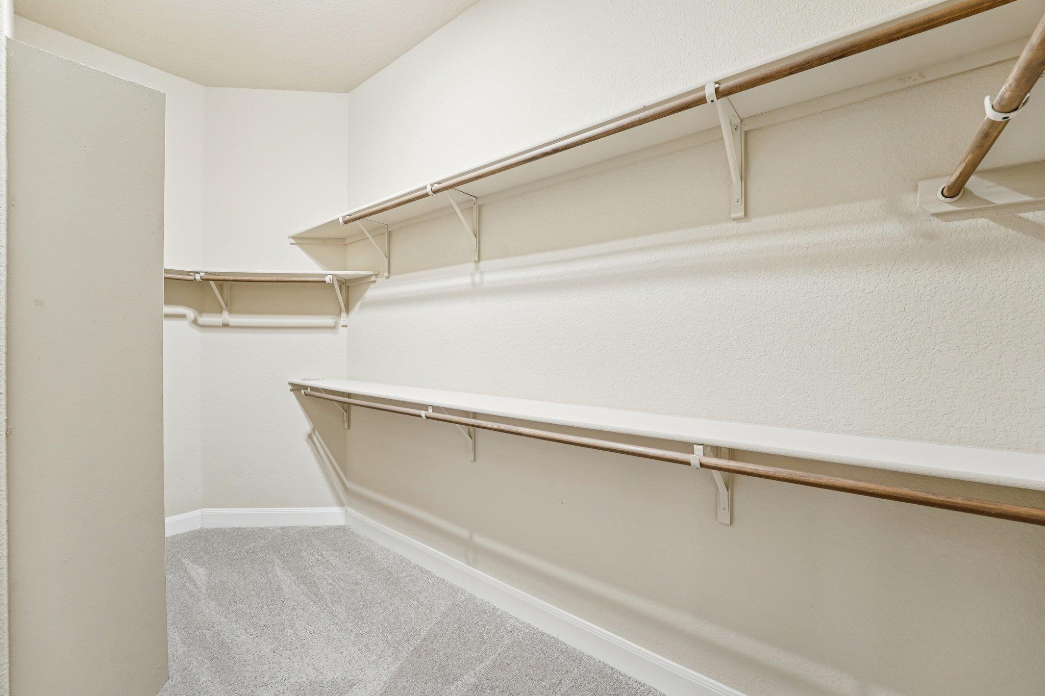 2421 Bowen St, Leander, TX 78641