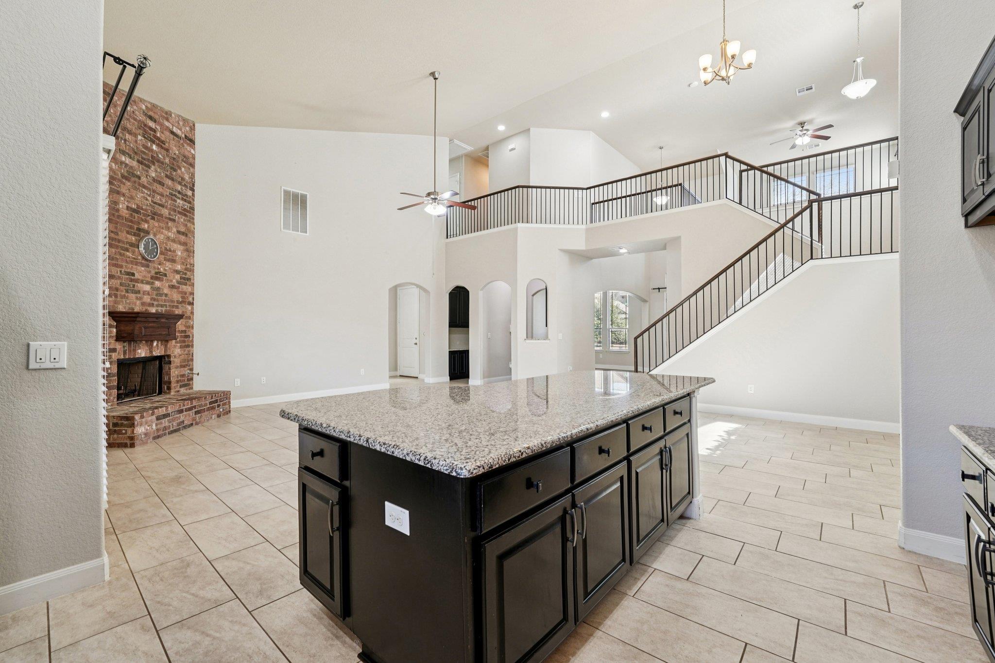 2421 Bowen St, Leander, TX 78641