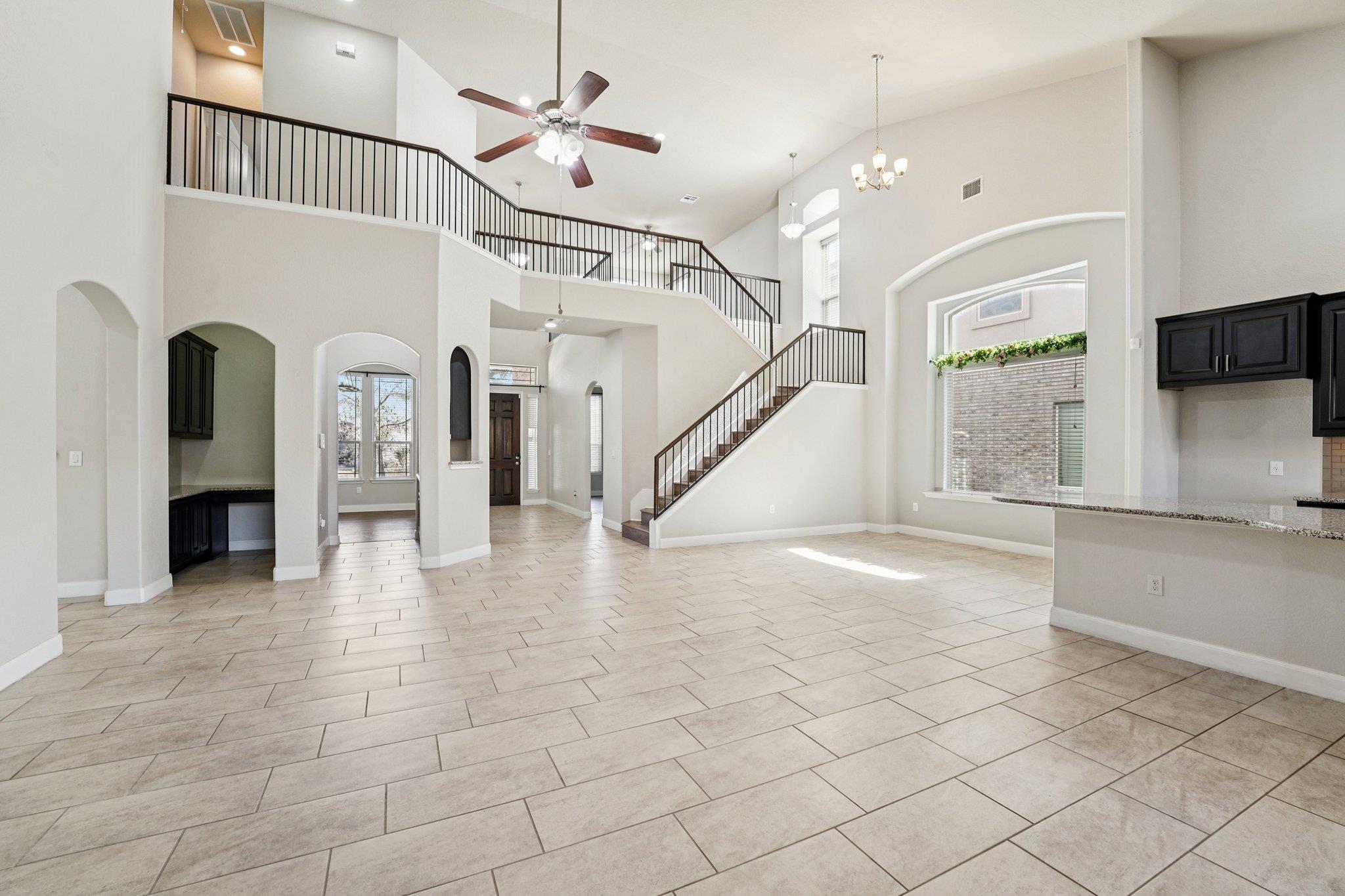 2421 Bowen St, Leander, TX 78641