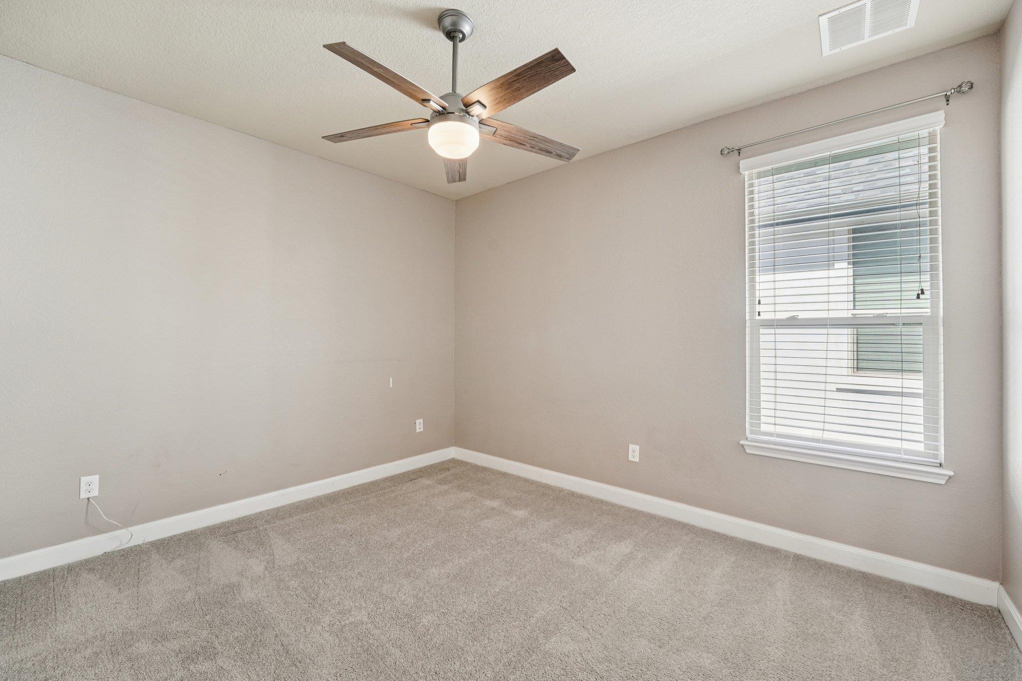 2421 Bowen St, Leander, TX 78641