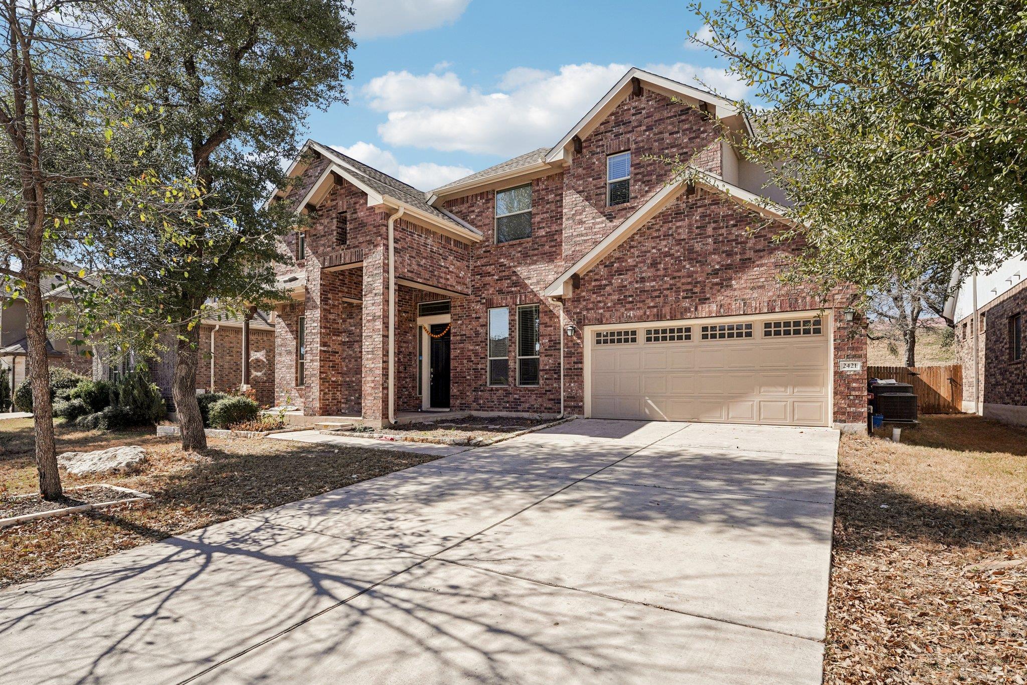 2421 Bowen St, Leander, TX 78641