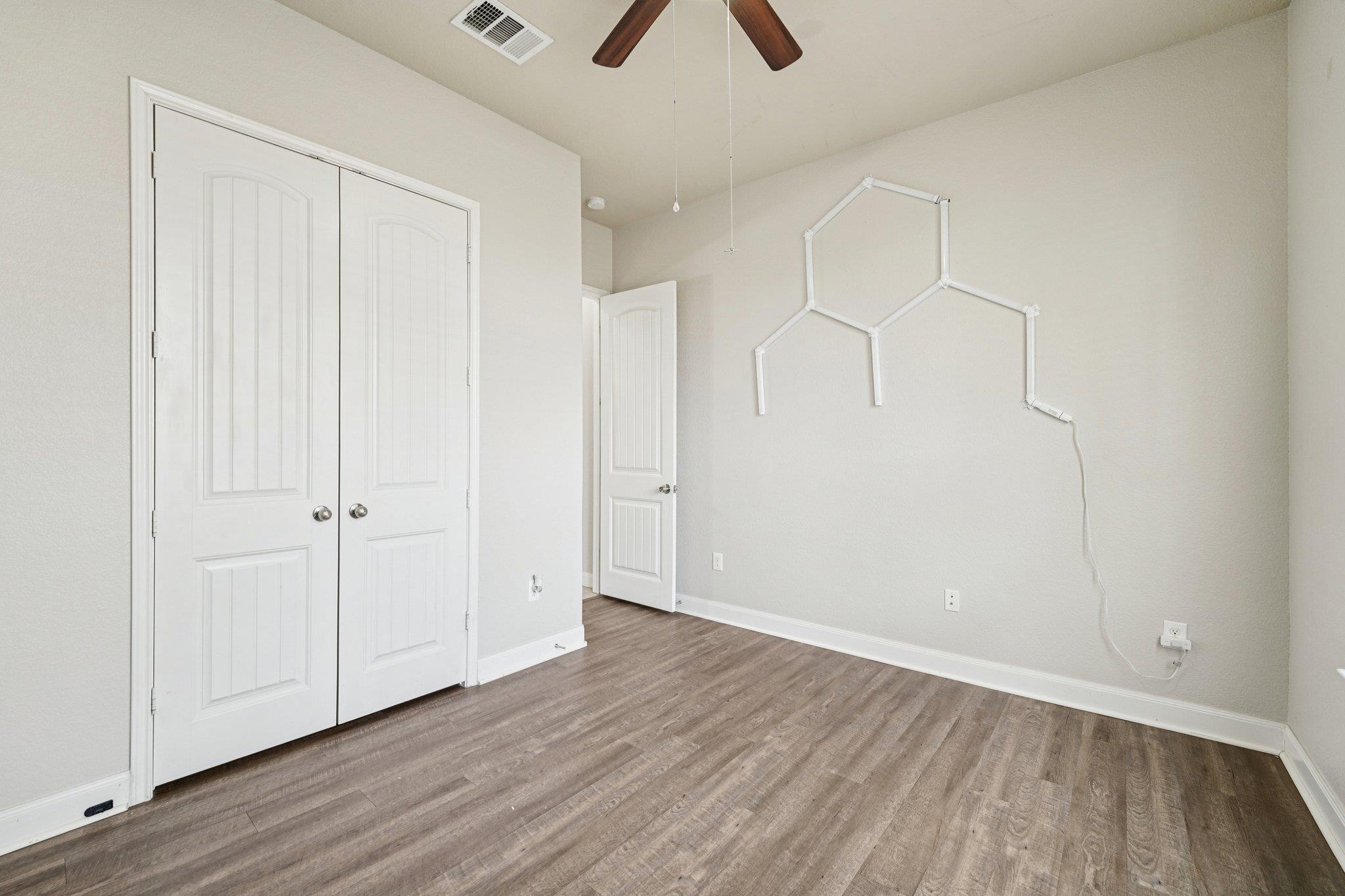 2421 Bowen St, Leander, TX 78641