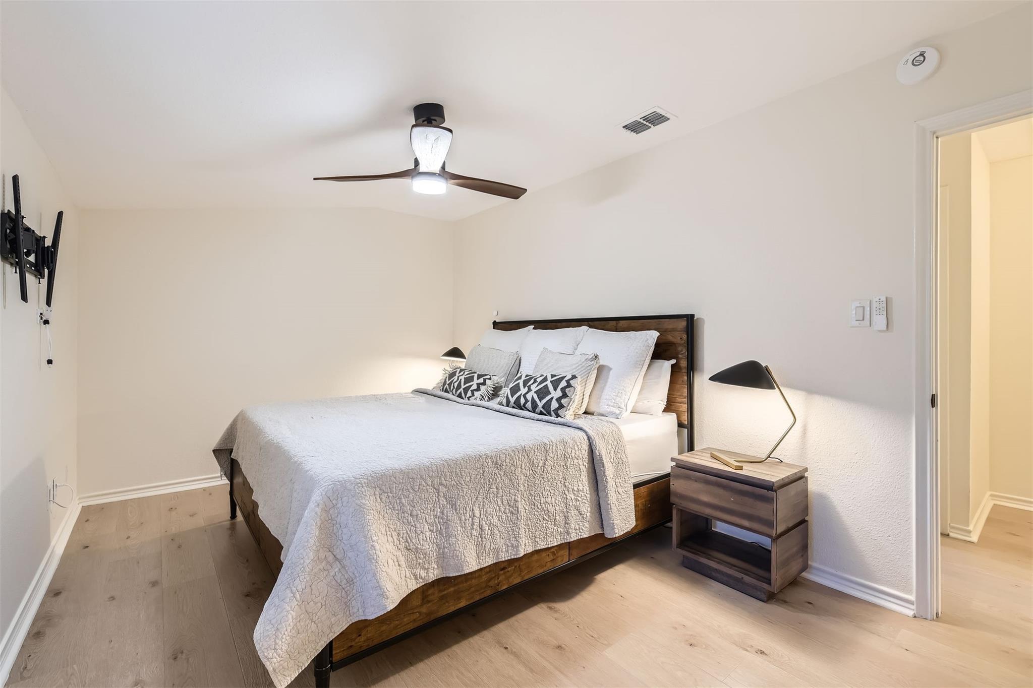 6700 Cooper Ln # 14, Austin, TX 78745