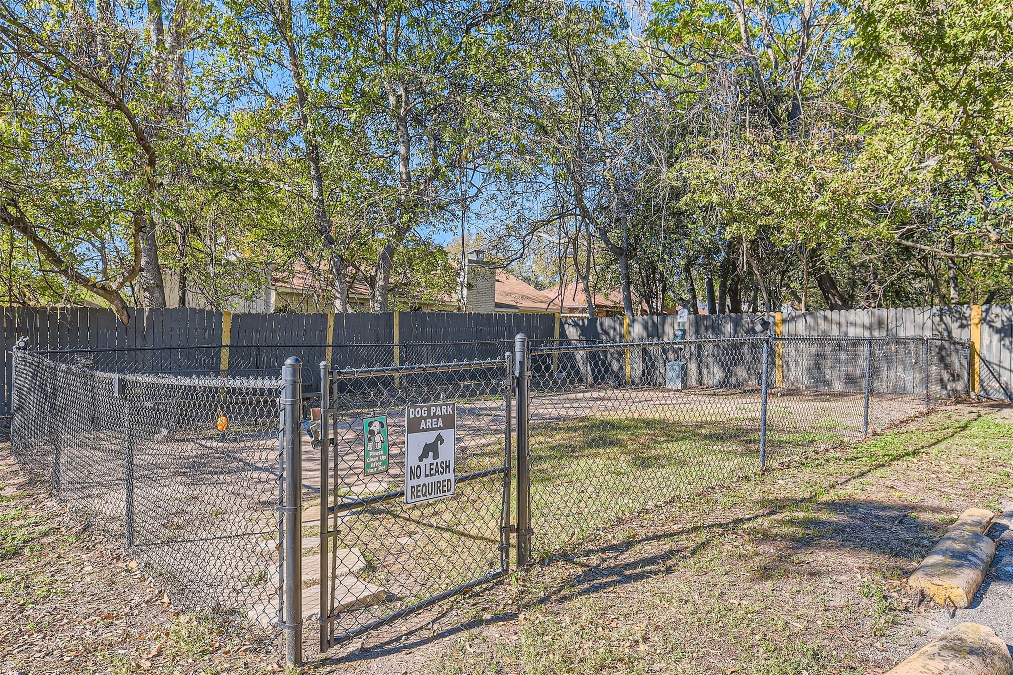 6700 Cooper Ln # 14, Austin, TX 78745