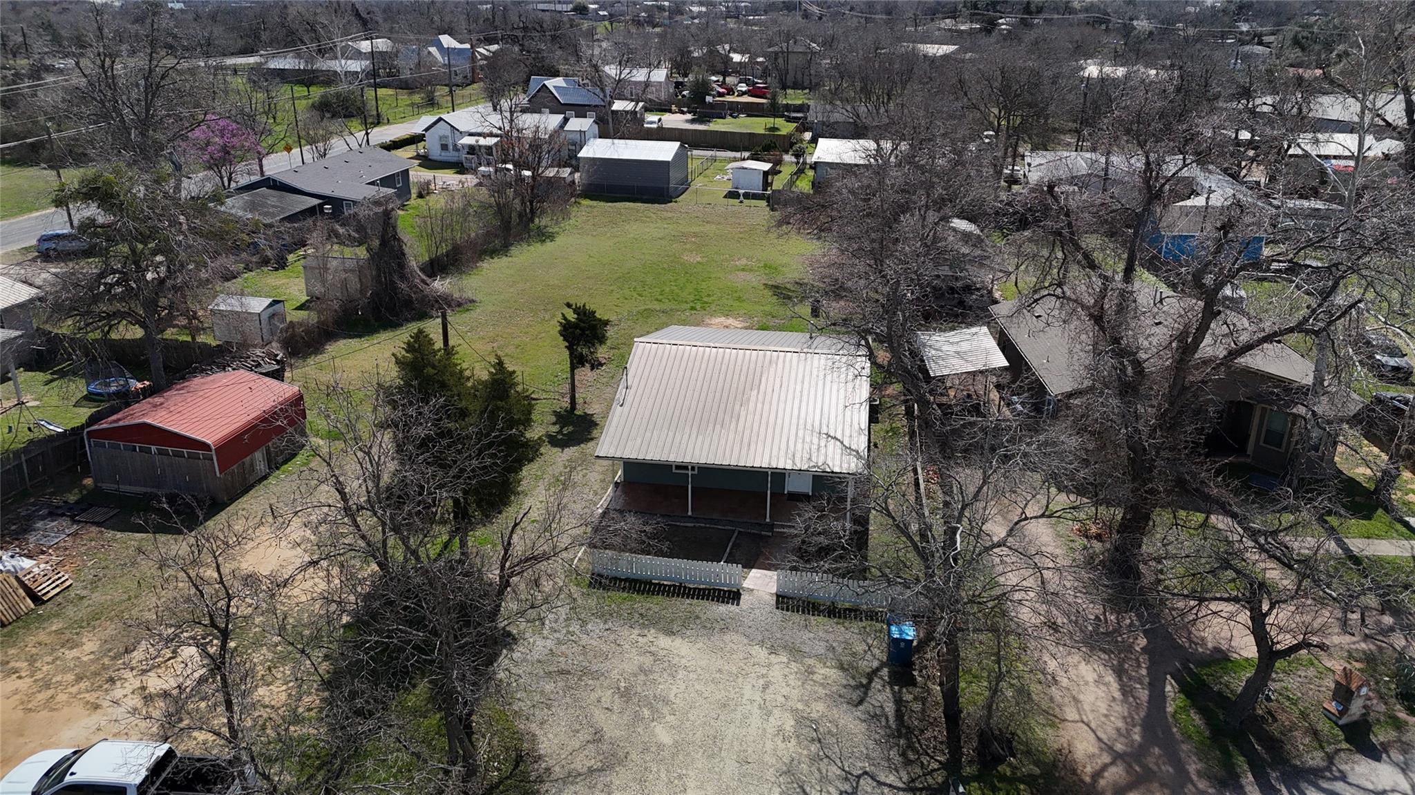 207 Harris St, Elgin, TX 78621