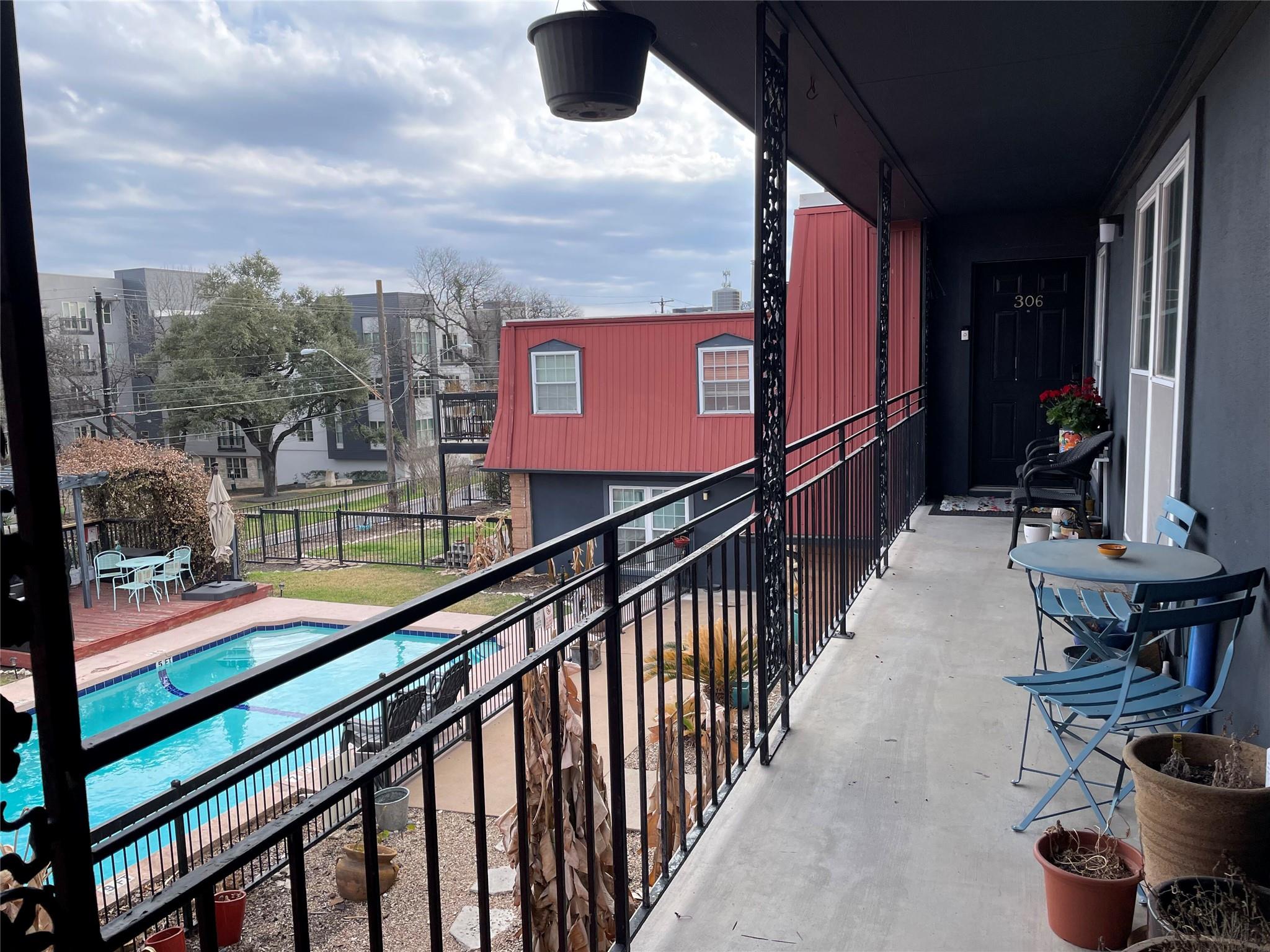 900 S Lamar Blvd # 303, Austin, TX 78704