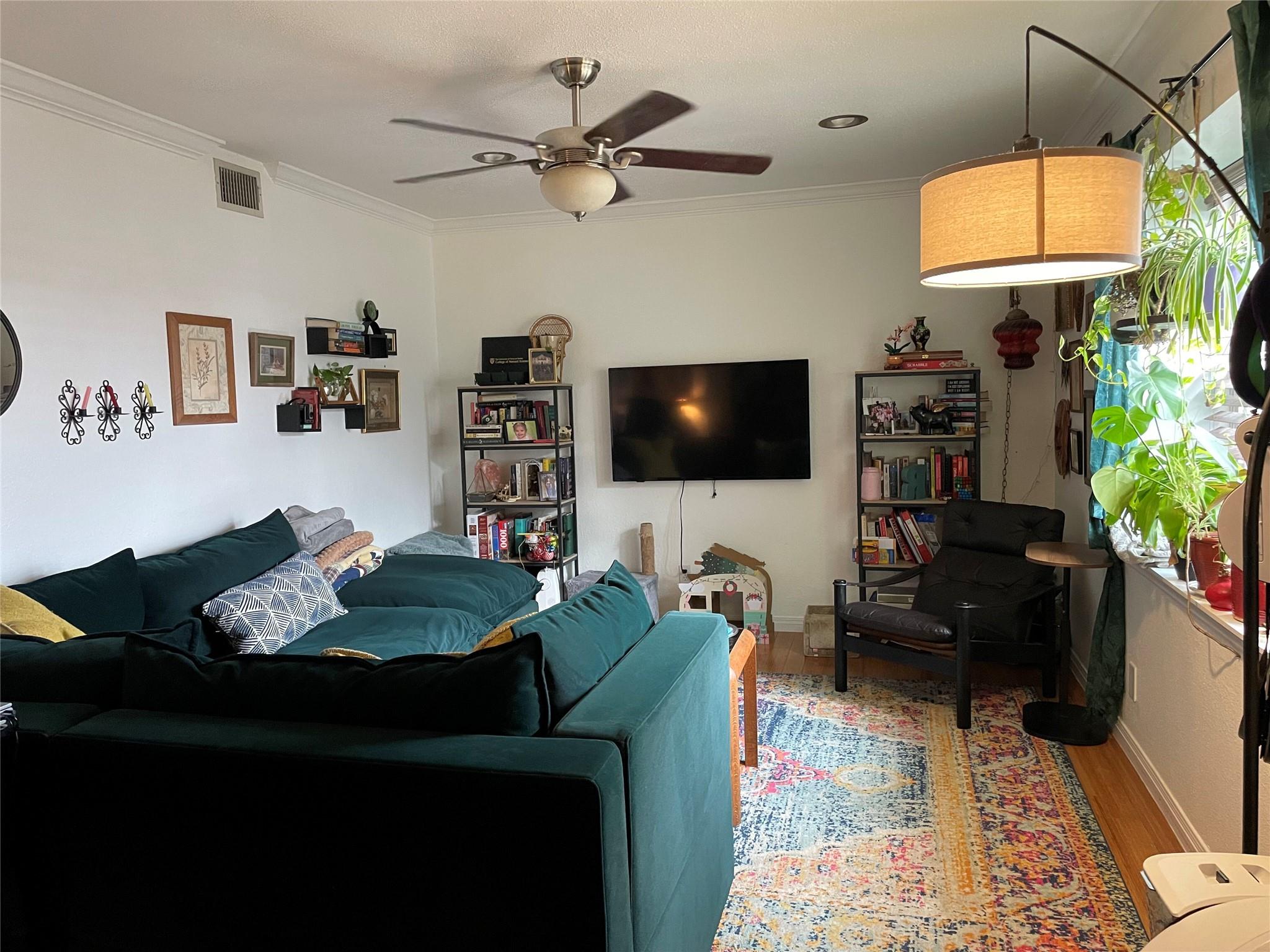 900 S Lamar Blvd # 303, Austin, TX 78704