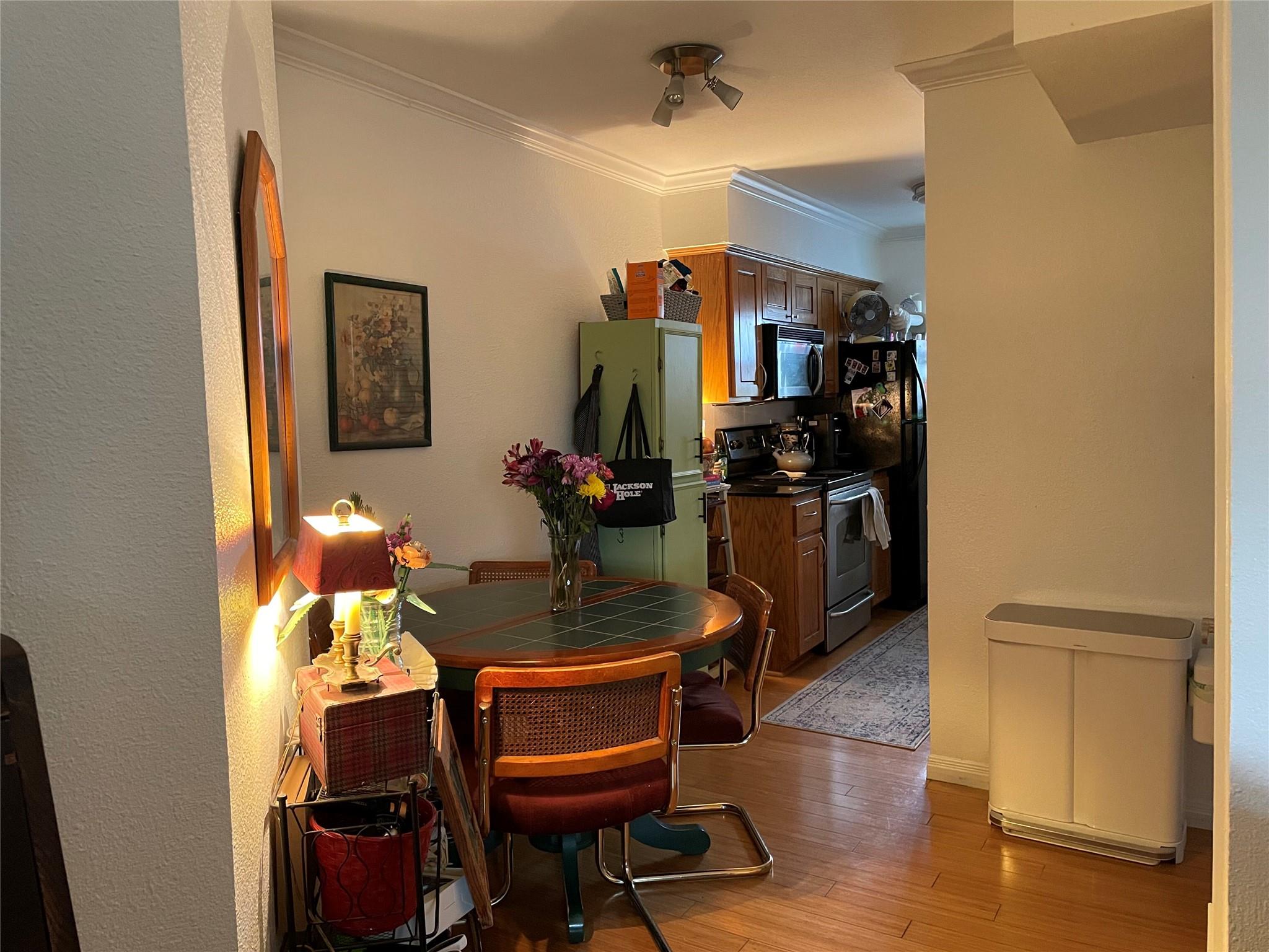 900 S Lamar Blvd # 303, Austin, TX 78704