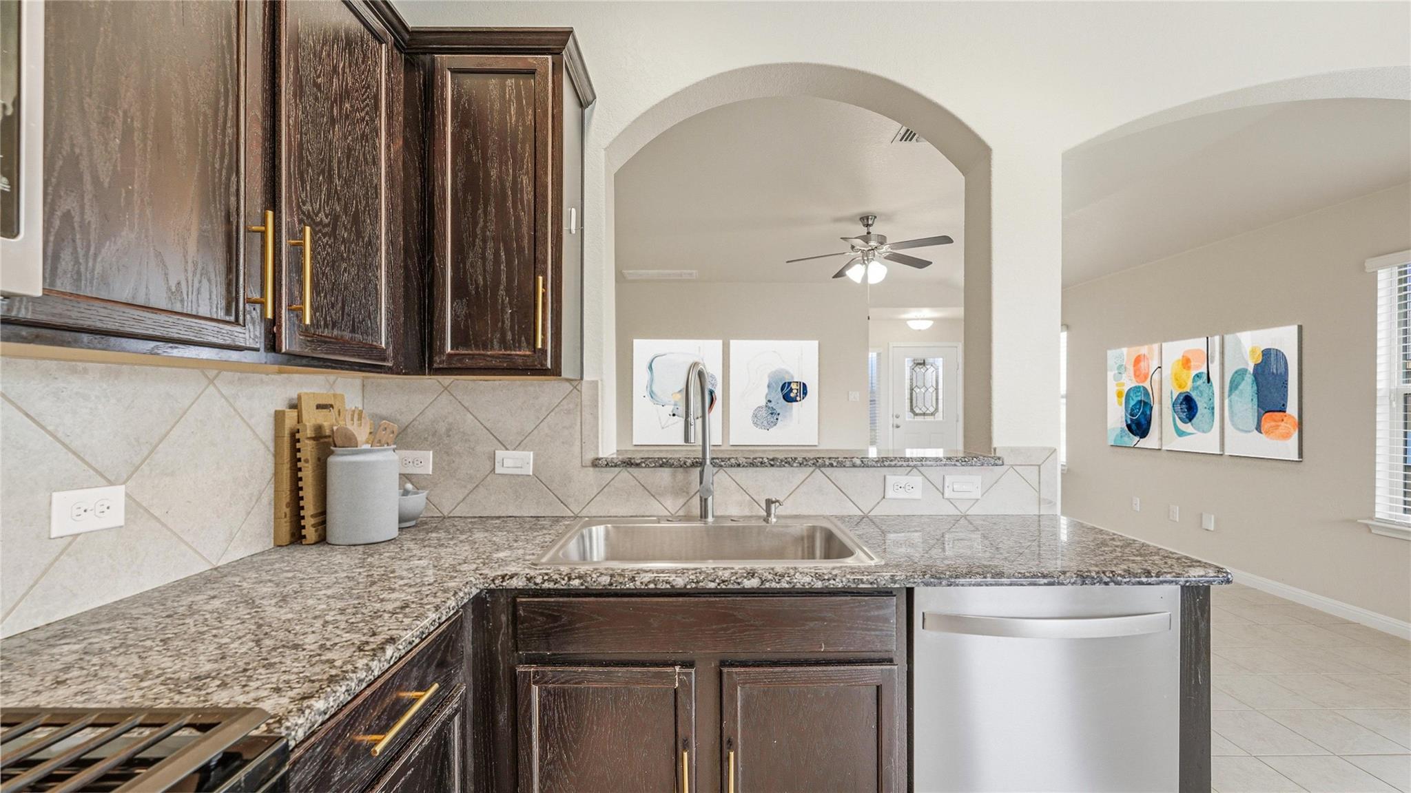 2530 Diamondback Trl, New Braunfels, TX 78130