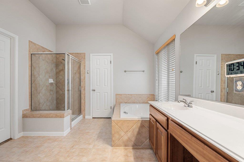 802 Ambrose Dr, Pflugerville, TX 78660