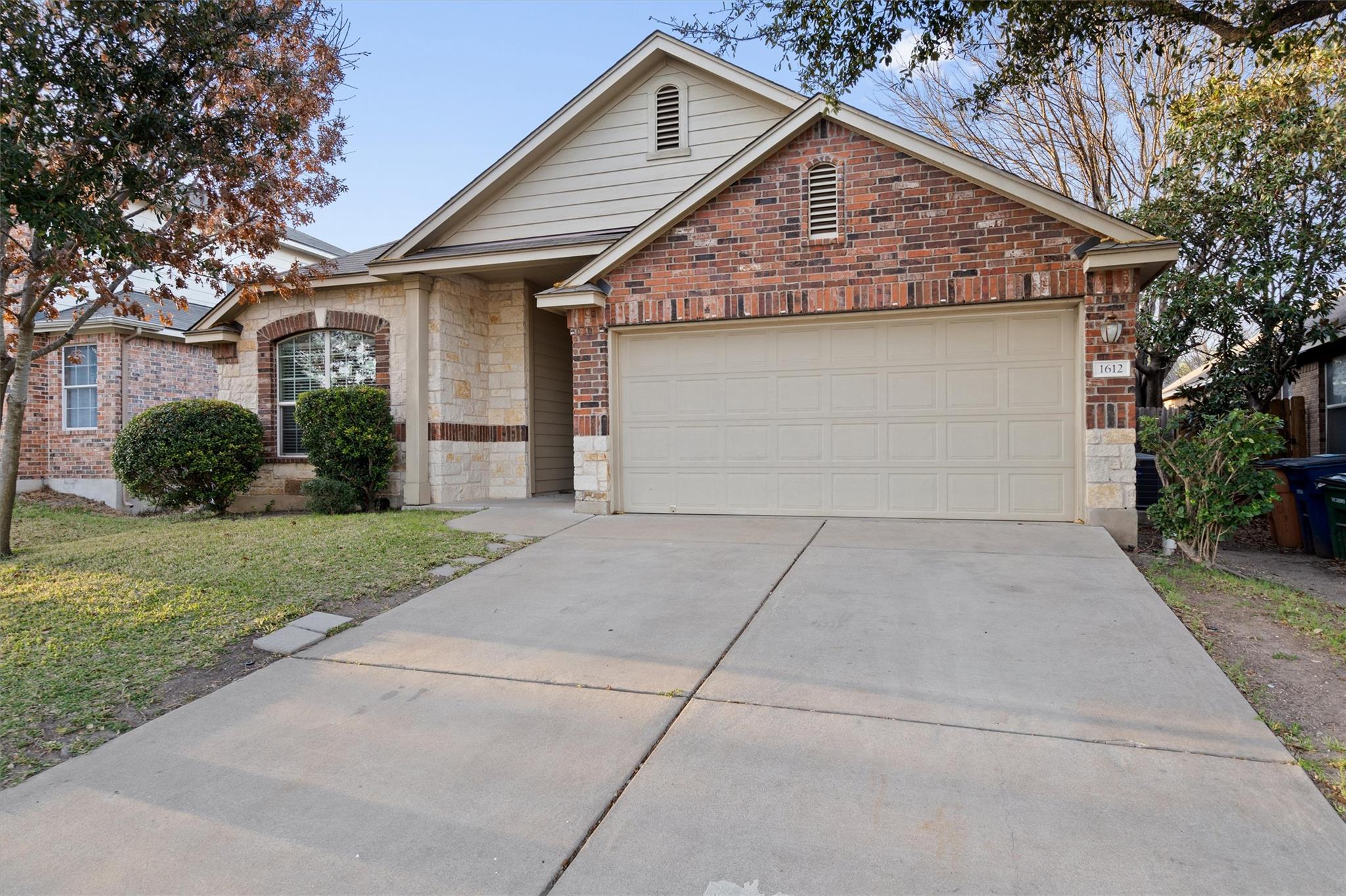 1612 Musket Valley Trl, Austin, TX 78754