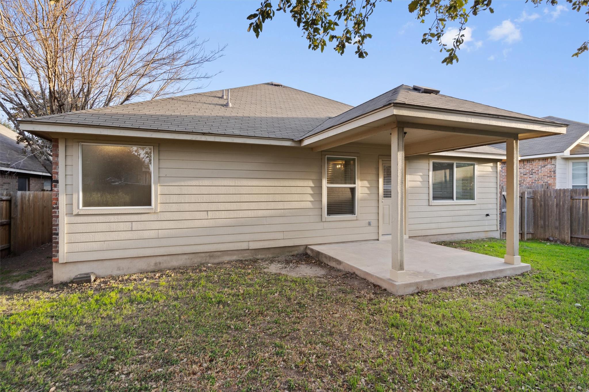 1612 Musket Valley Trl, Austin, TX 78754