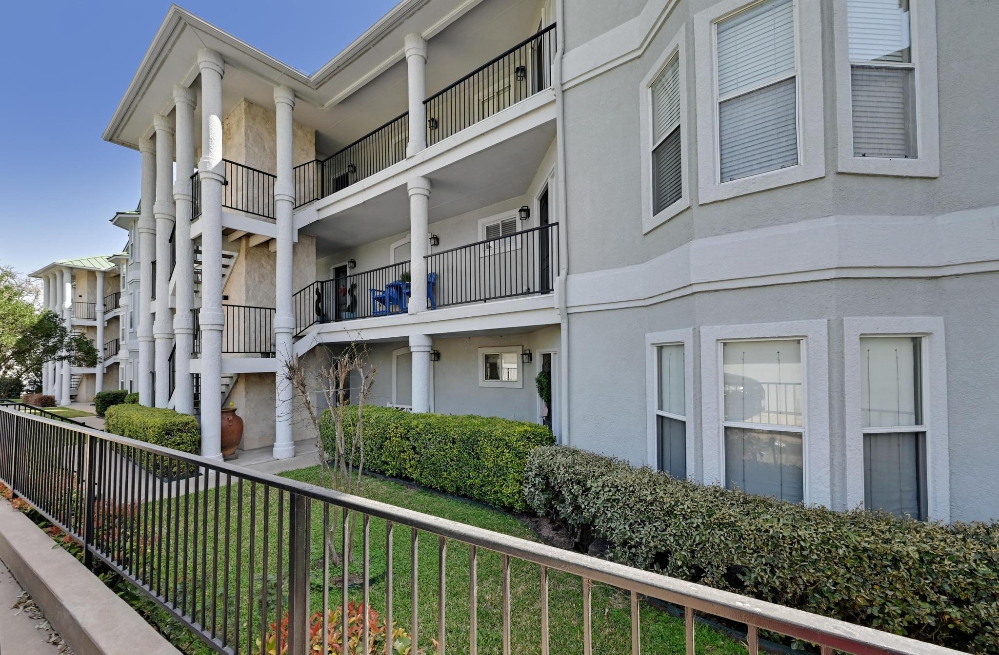 2509 Diagonal # 11, Horseshoe Bay, TX 78657