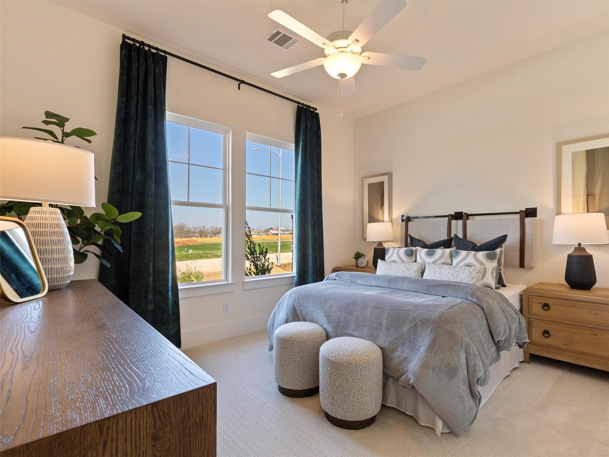 151 Moonlight Dr, Smithville, TX 78957