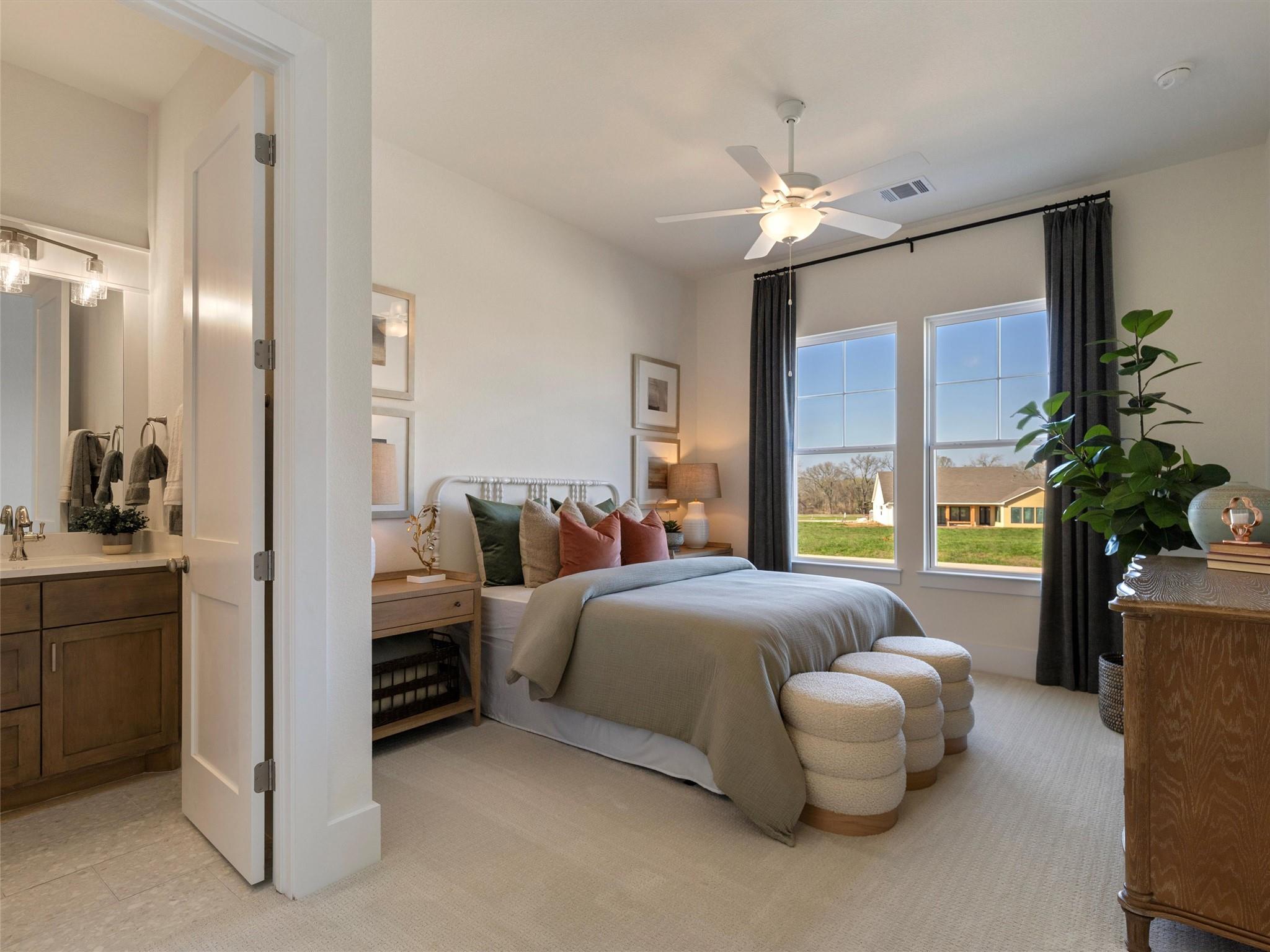 151 Moonlight Dr, Smithville, TX 78957