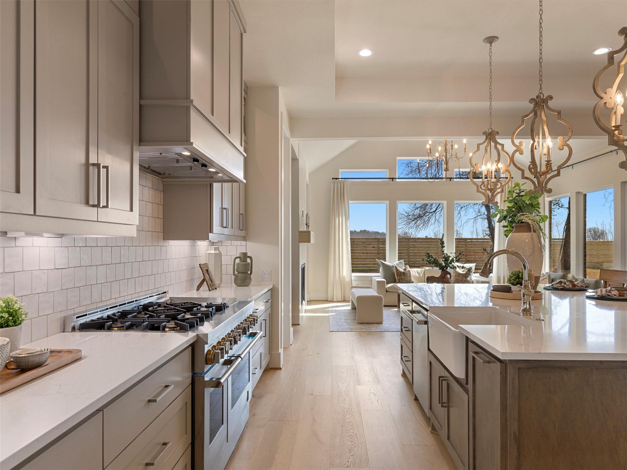 151 Moonlight Dr, Smithville, TX 78957