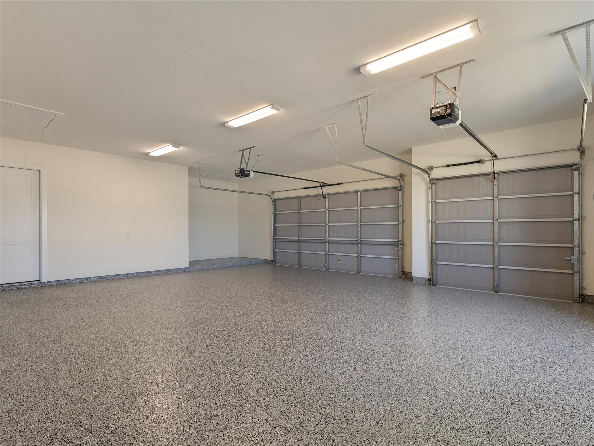 151 Moonlight Dr, Smithville, TX 78957