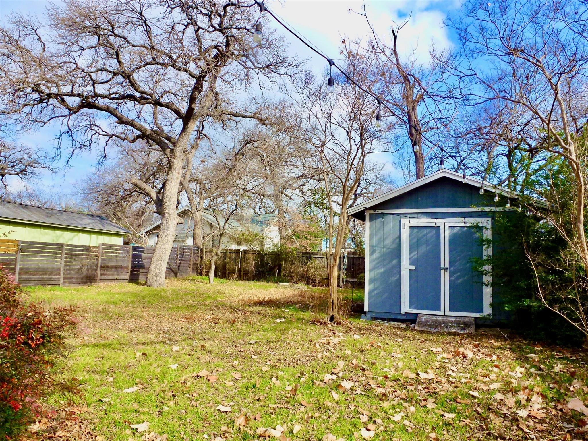 1408 W 39th 1/2 St, Austin, TX 78756