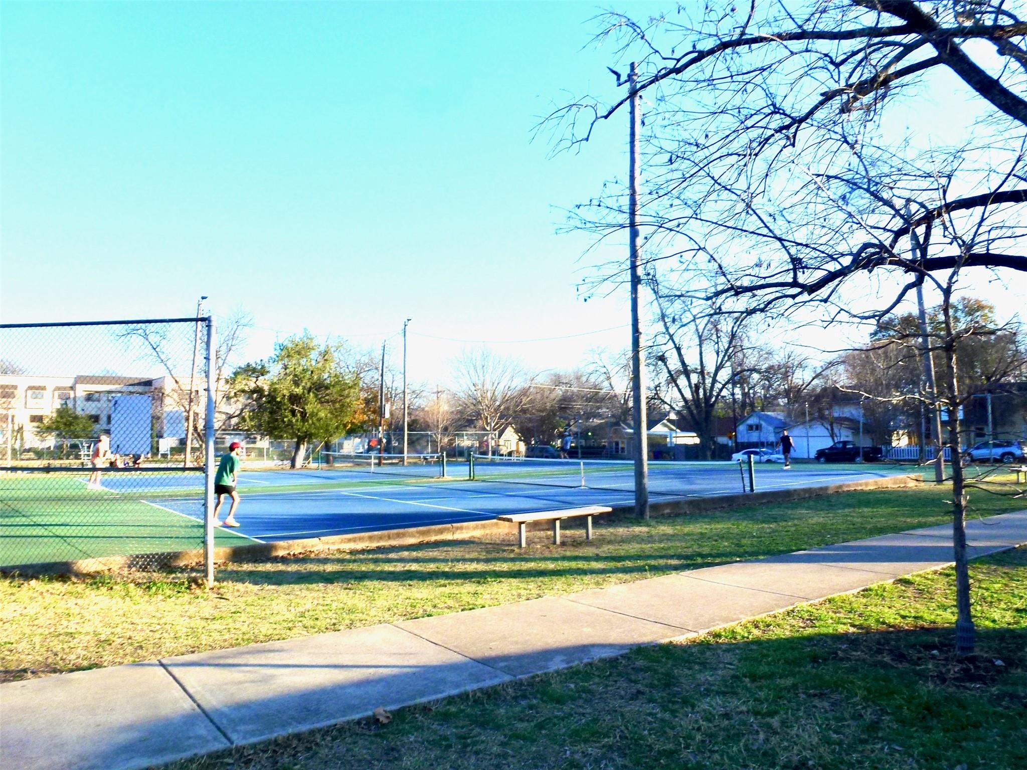 1408 W 39th 1/2 St, Austin, TX 78756