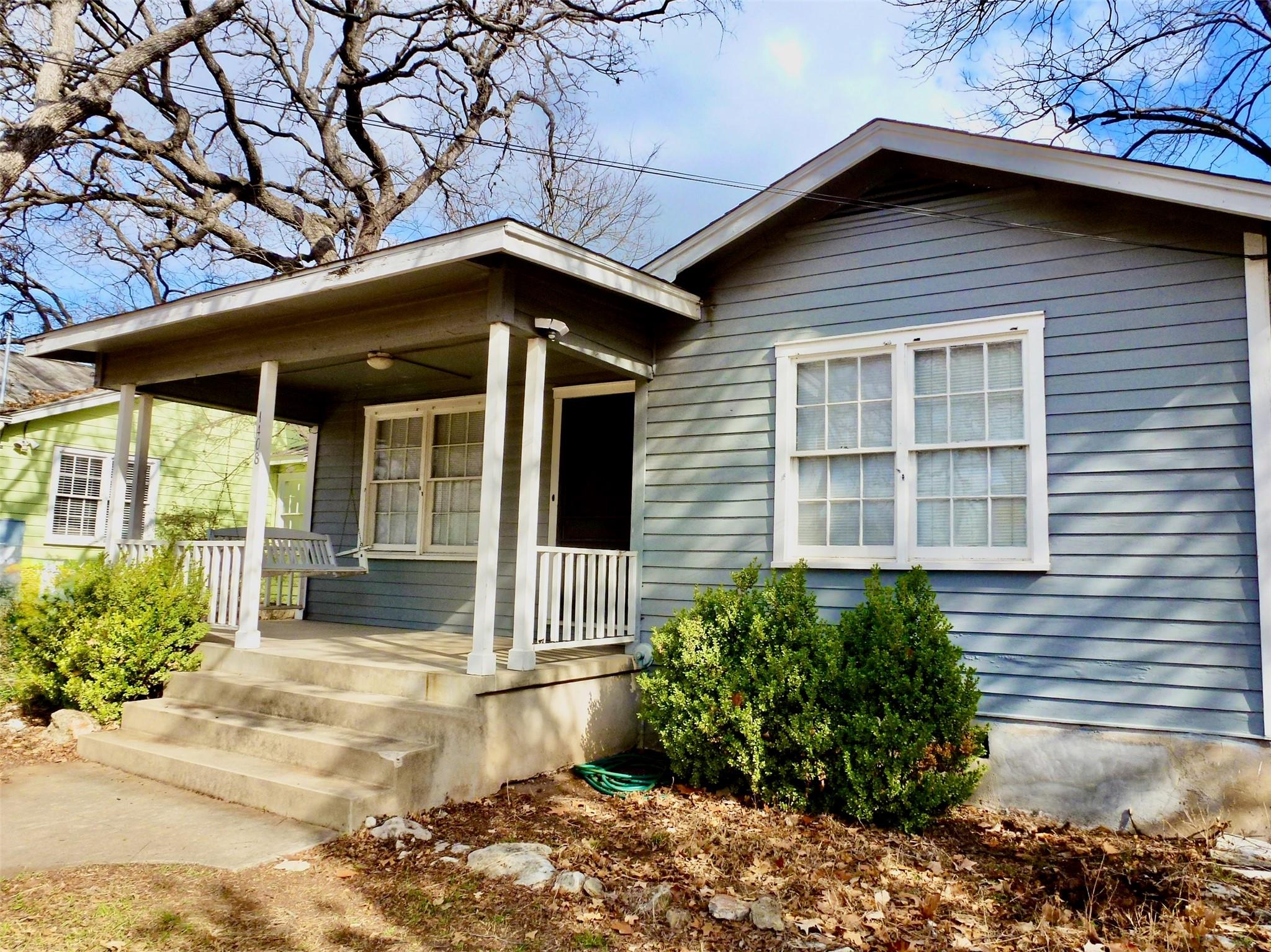 1408 W 39th 1/2 St, Austin, TX 78756
