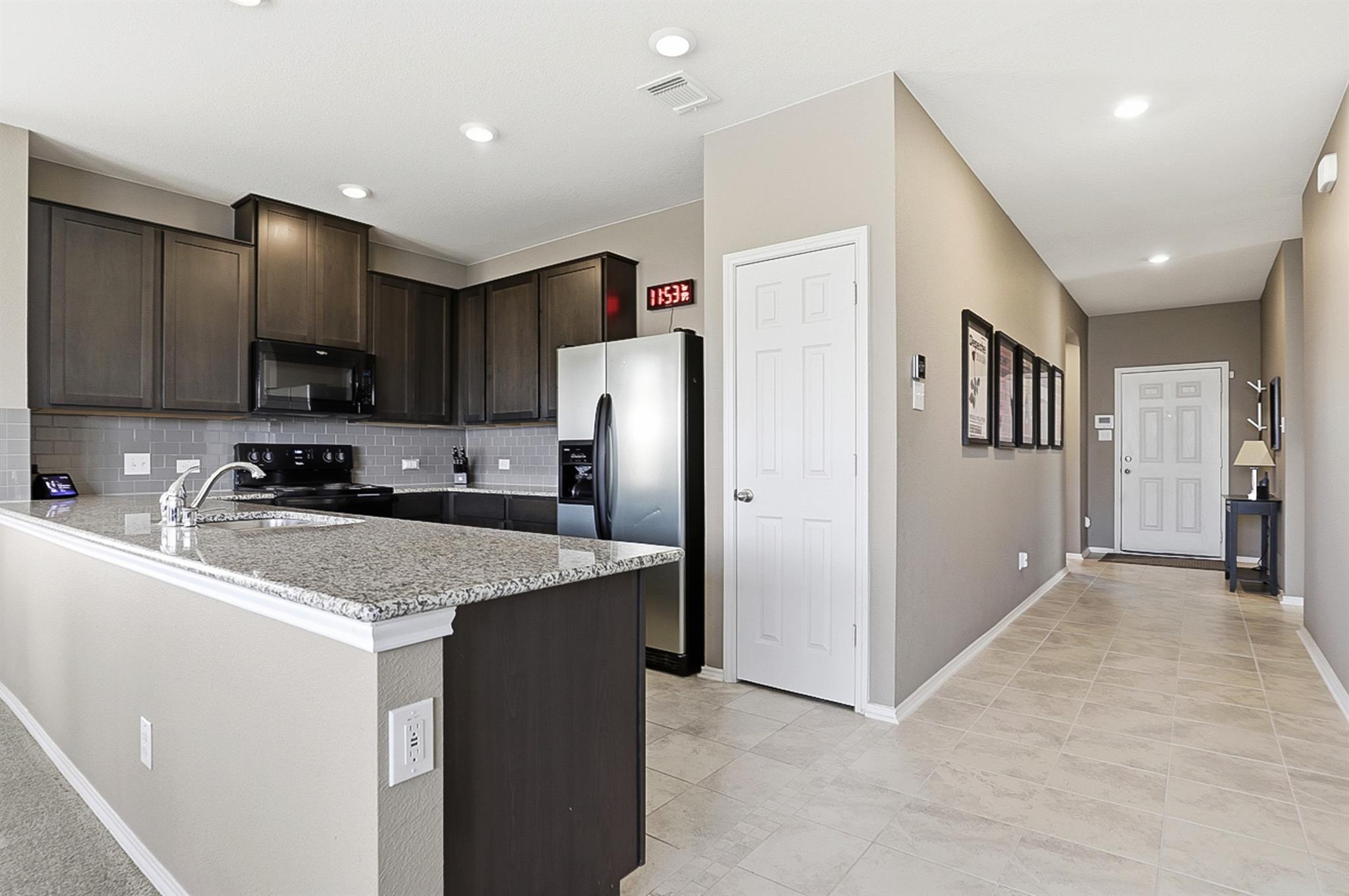 7944 Bassano Dr, Round Rock, TX 78665