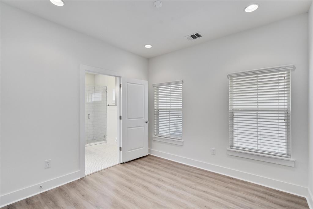 1006 Muse Ln # 13, Austin, TX 78702