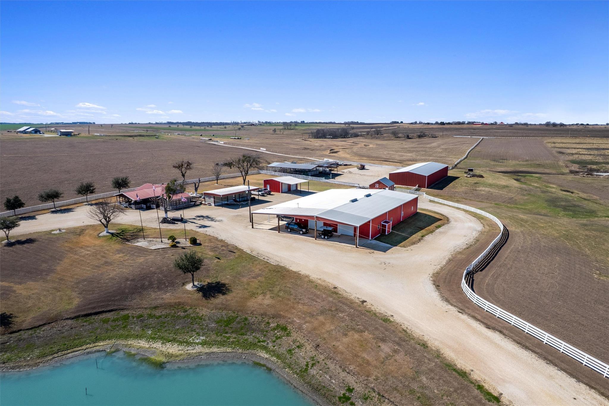 5300 County Road 424, Taylor, TX 76574