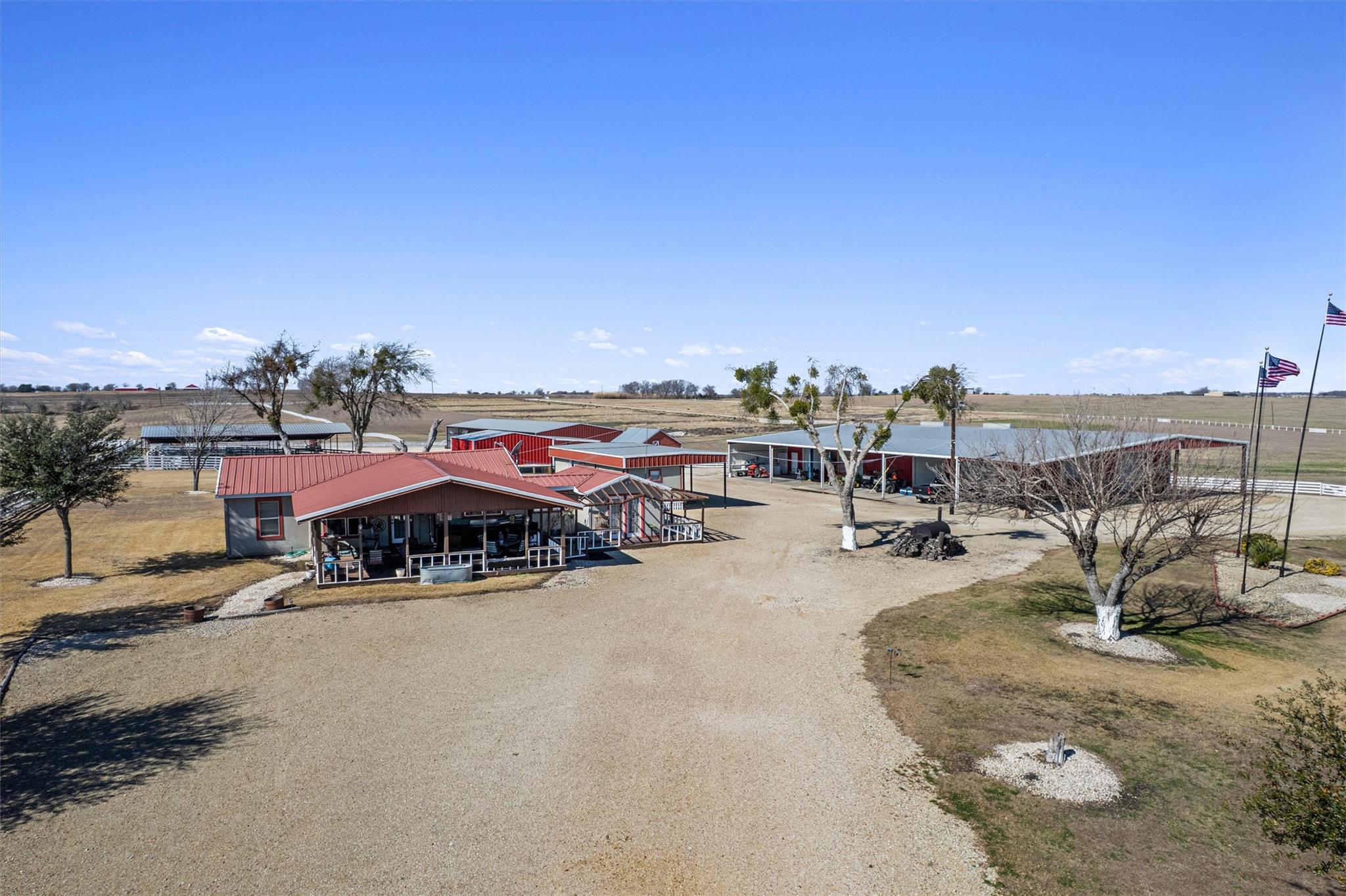 5300 County Road 424, Taylor, TX 76574