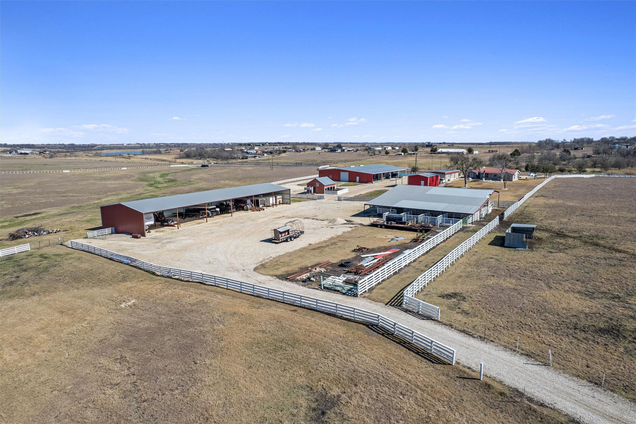 5300 County Road 424, Taylor, TX 76574