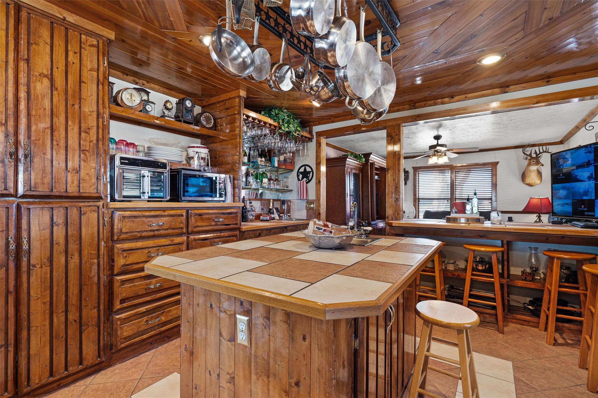 5300 County Road 424, Taylor, TX 76574