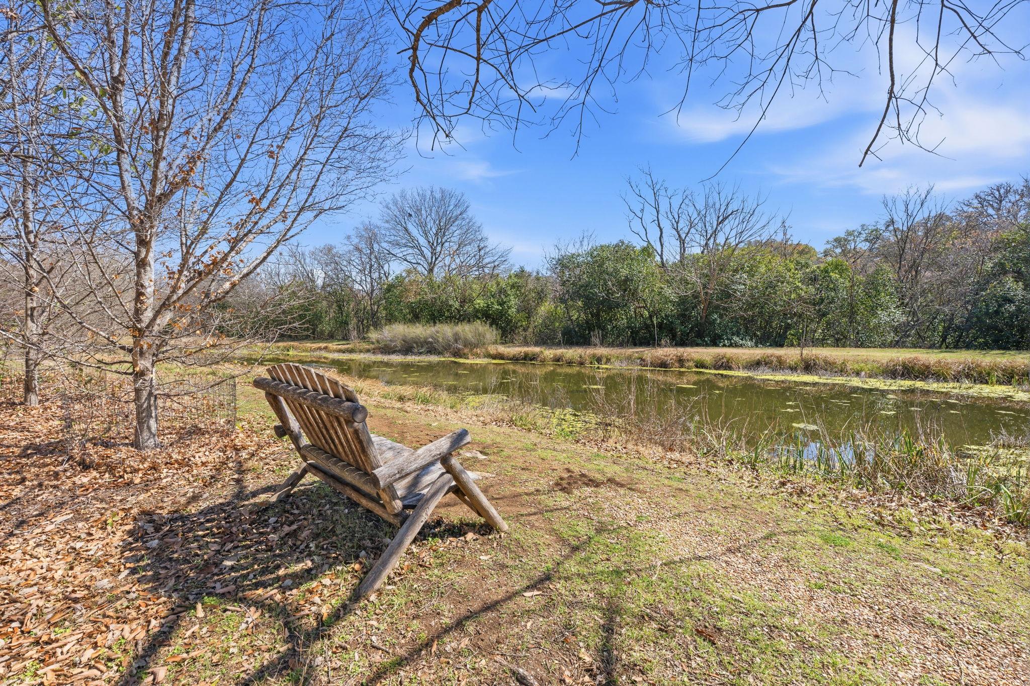 5000 Mission Oaks Blvd # 30, Austin, TX 78735