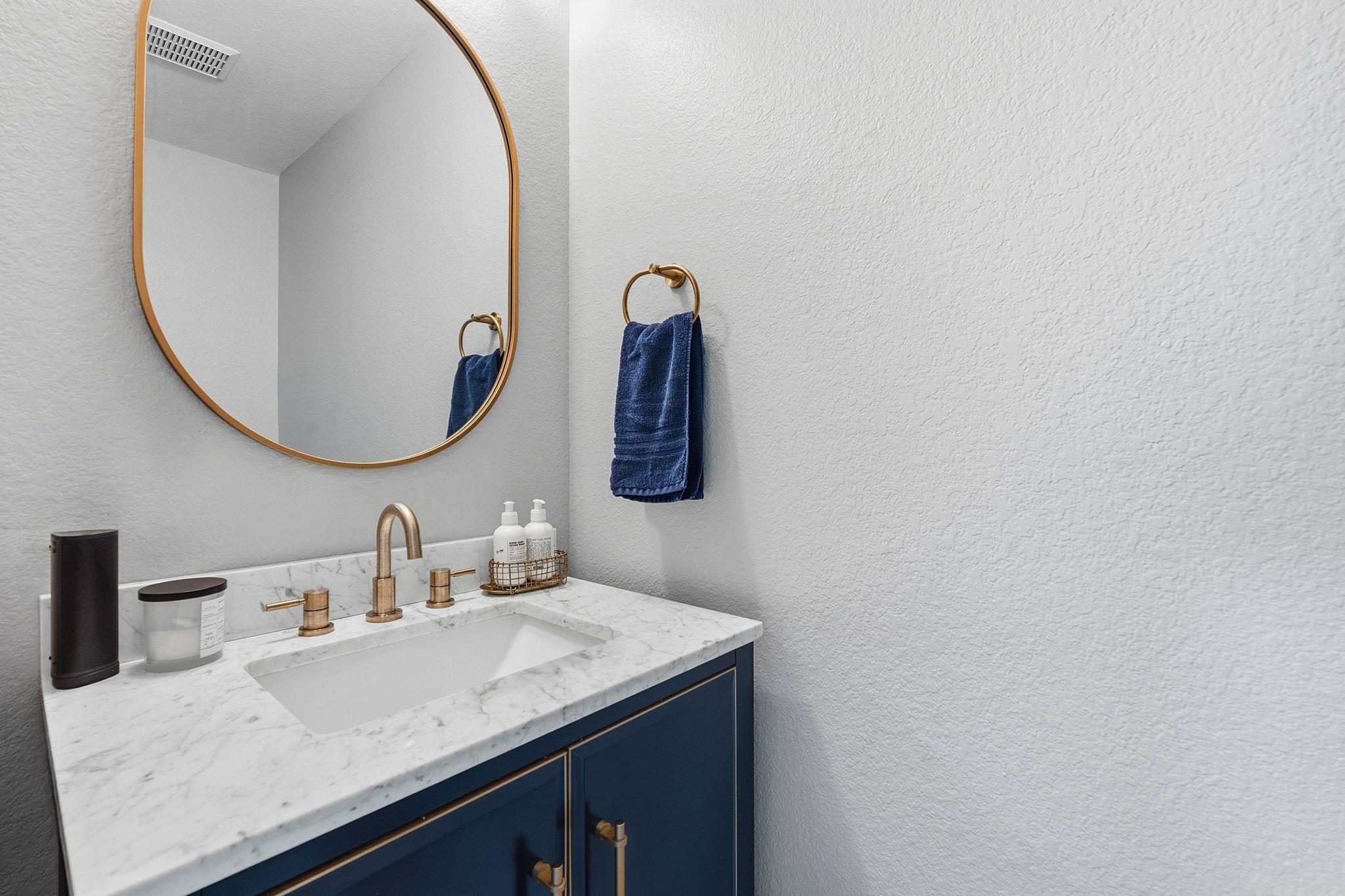 5000 Mission Oaks Blvd # 30, Austin, TX 78735