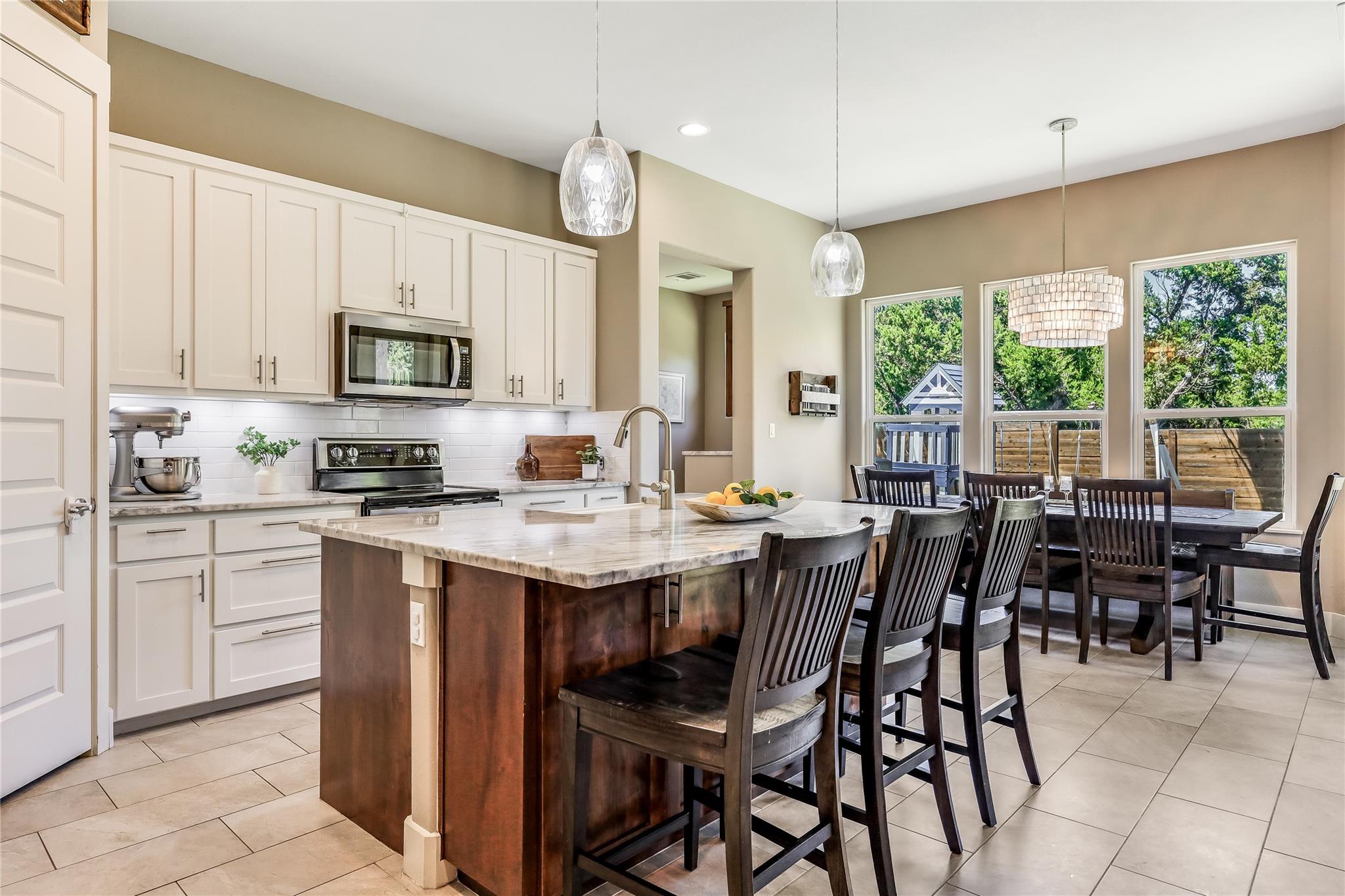 20608 Adobe Trl, Lago Vista, TX 78645