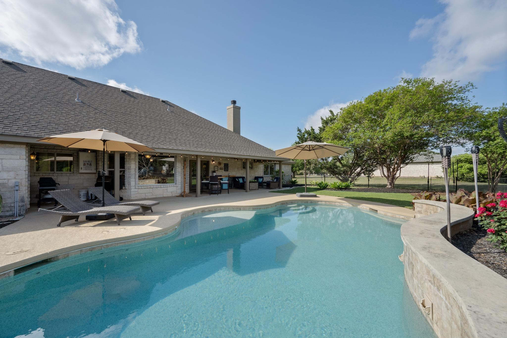 106 Starlight Trl, Georgetown, TX 78633