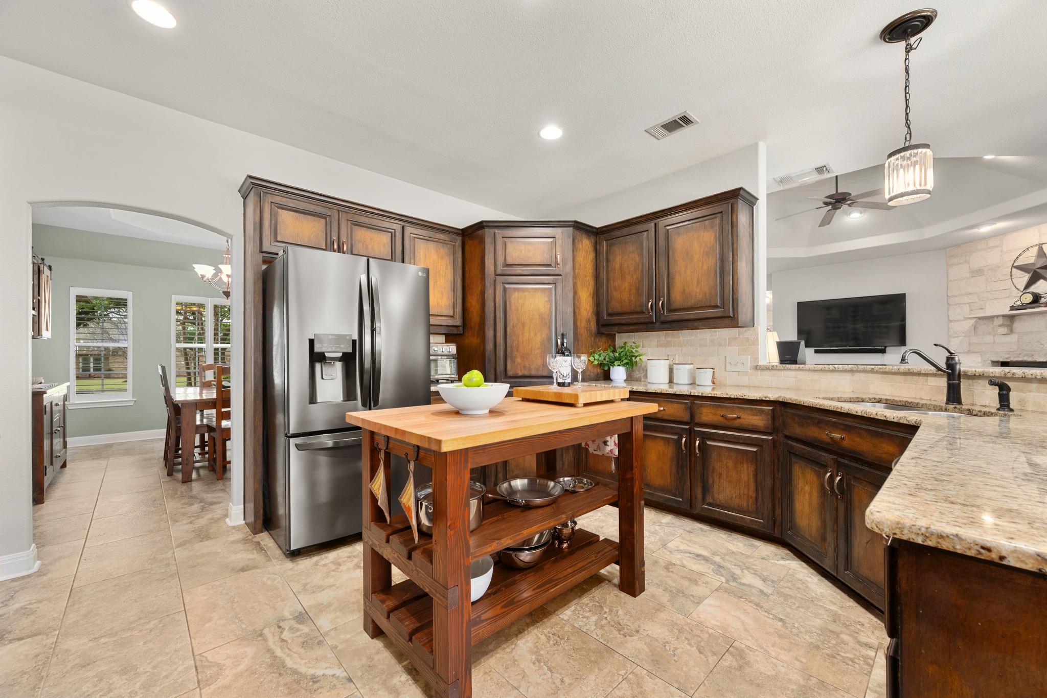 106 Starlight Trl, Georgetown, TX 78633