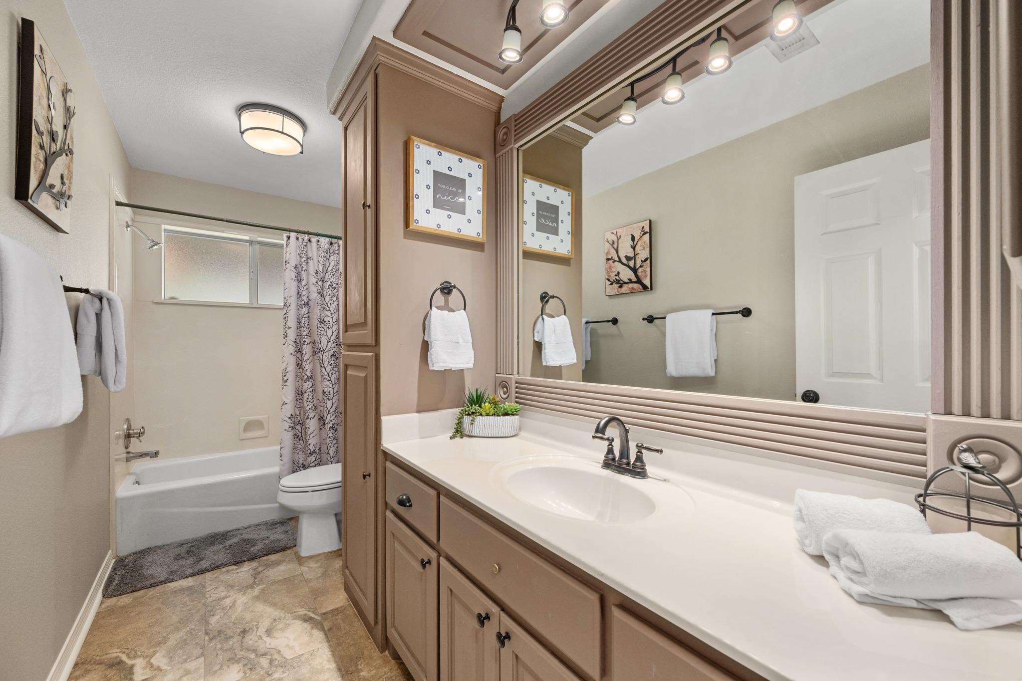 106 Starlight Trl, Georgetown, TX 78633