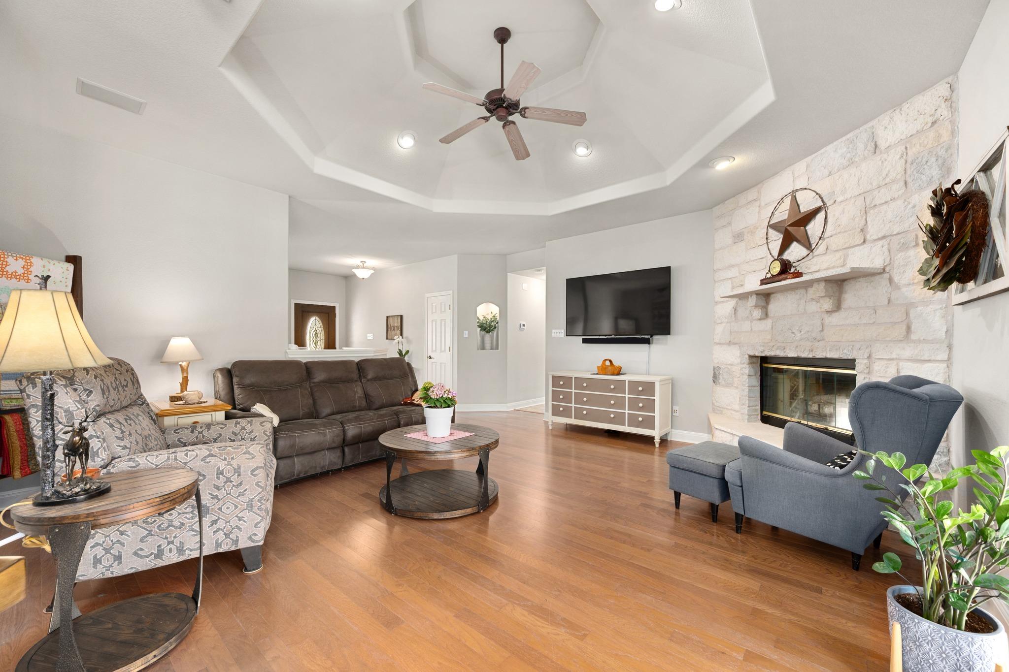 106 Starlight Trl, Georgetown, TX 78633