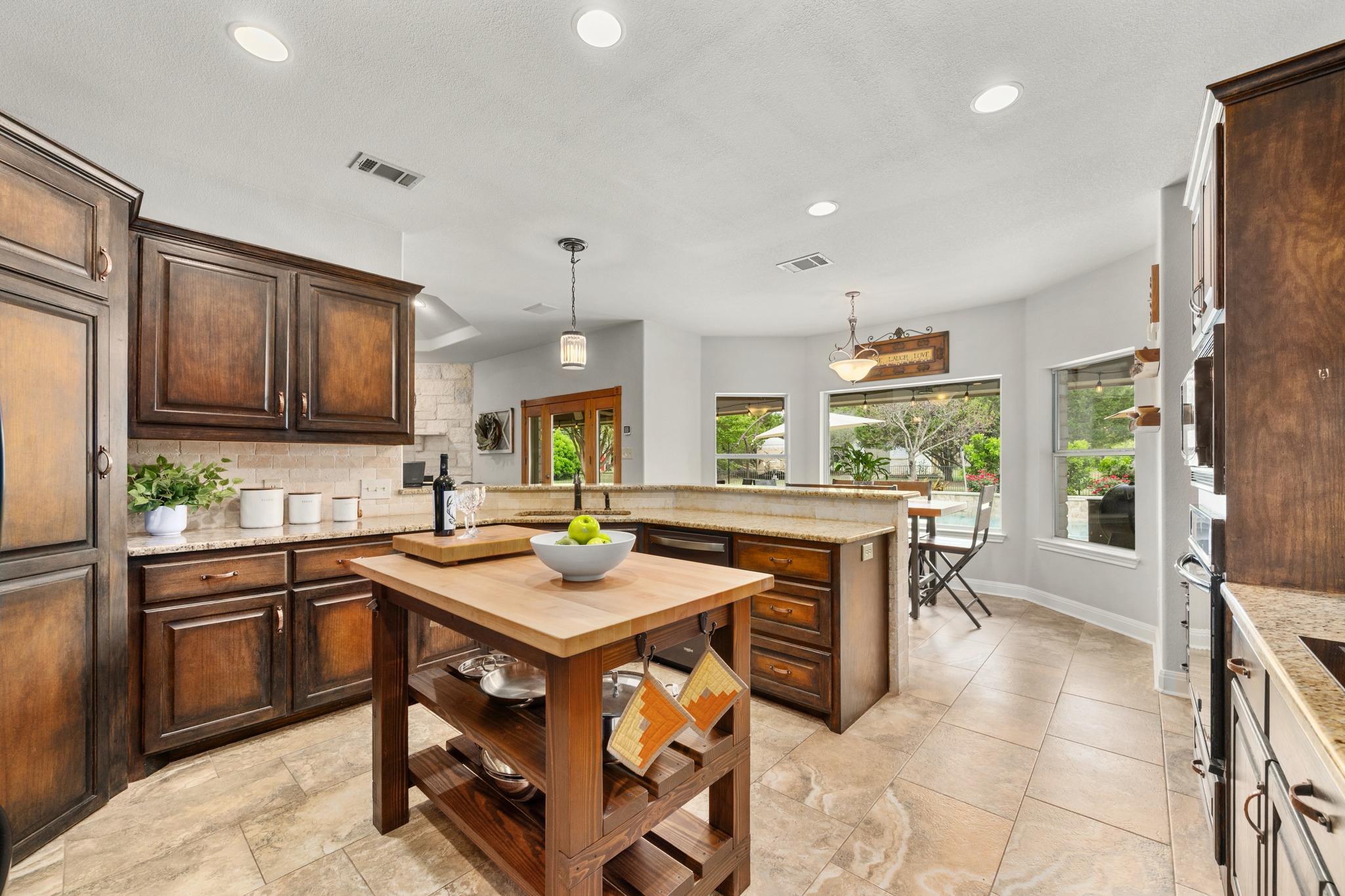 106 Starlight Trl, Georgetown, TX 78633