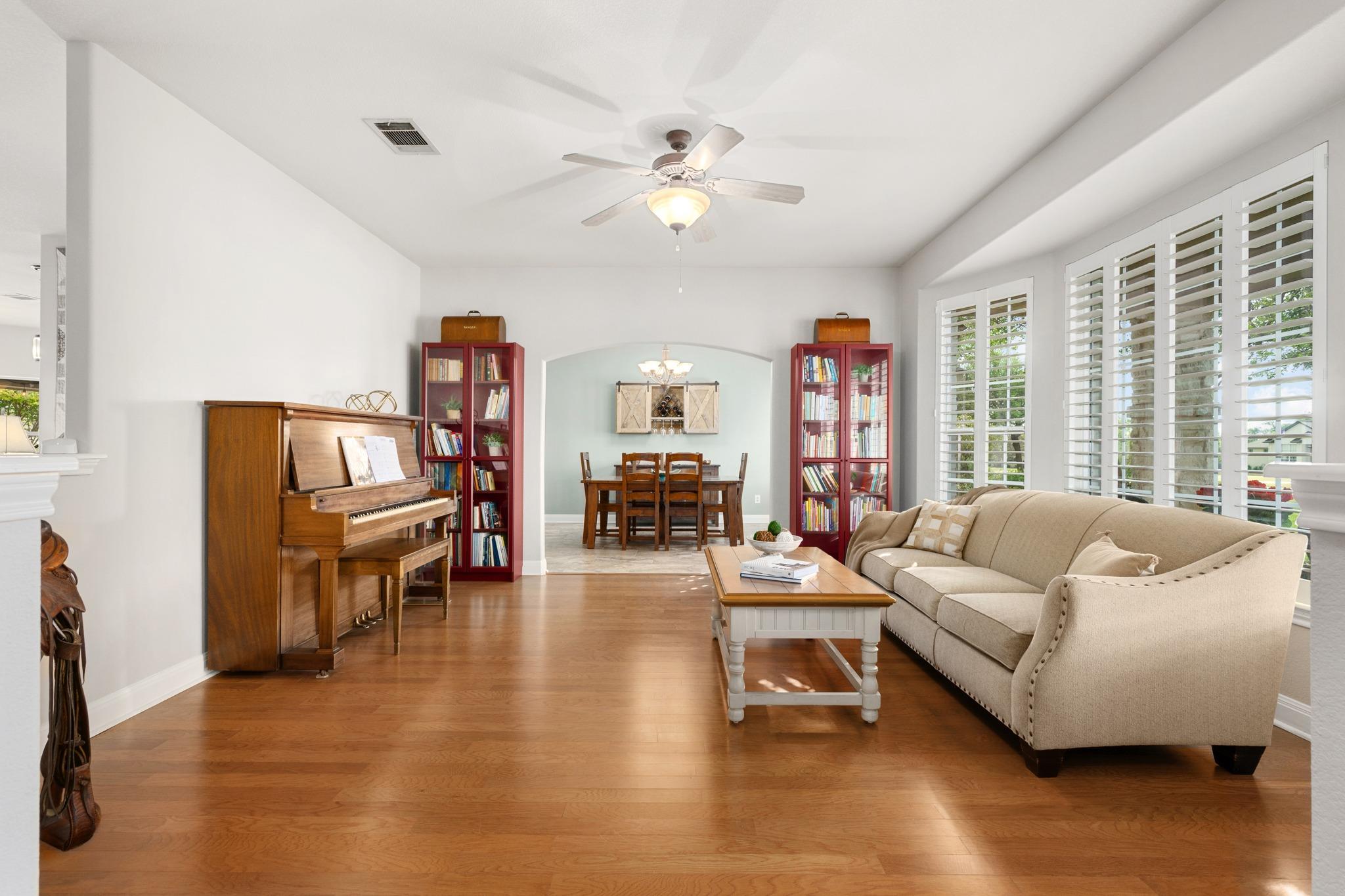 106 Starlight Trl, Georgetown, TX 78633