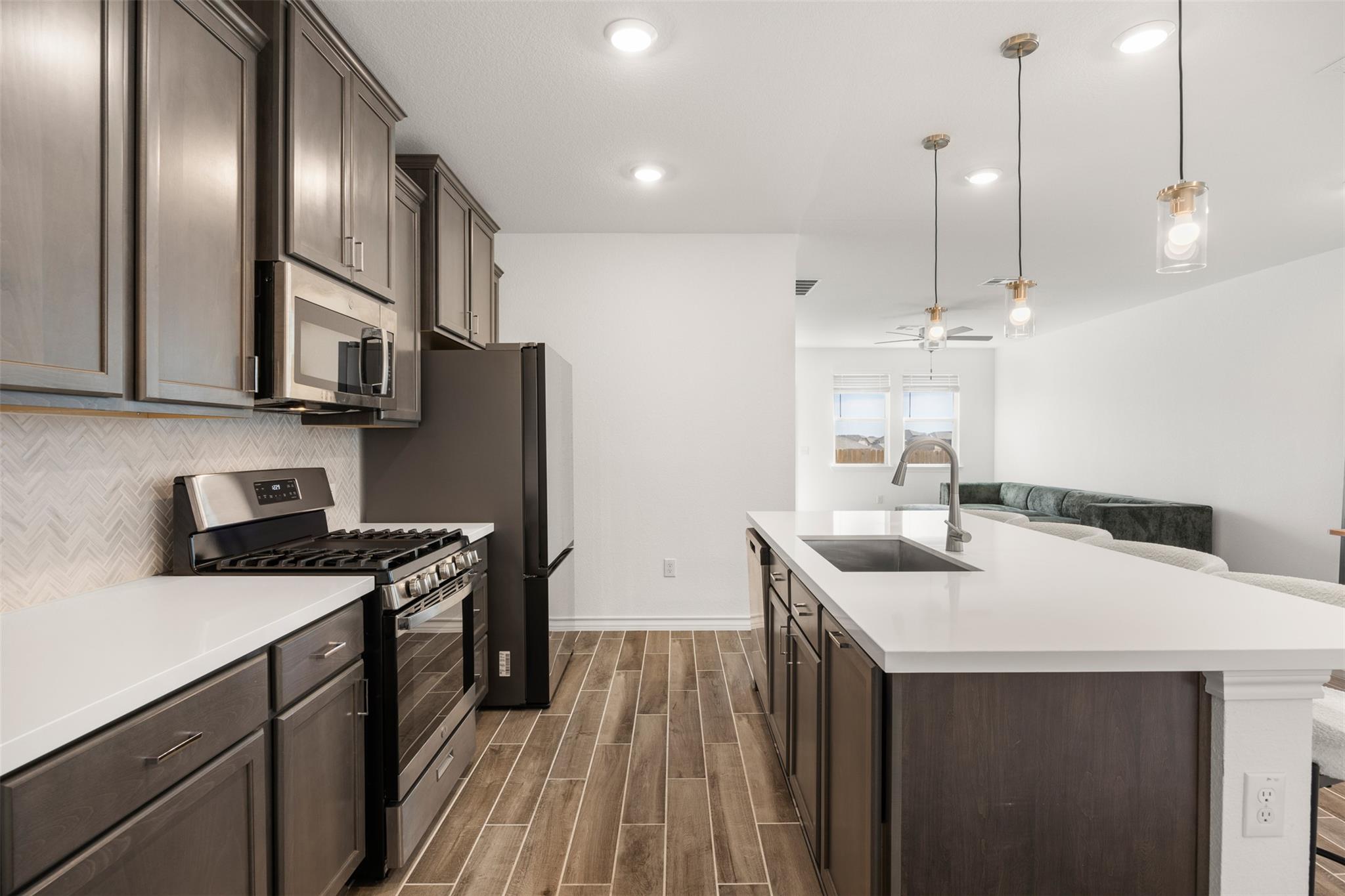 13707 Manhattan Dr, Pflugerville, TX 78660