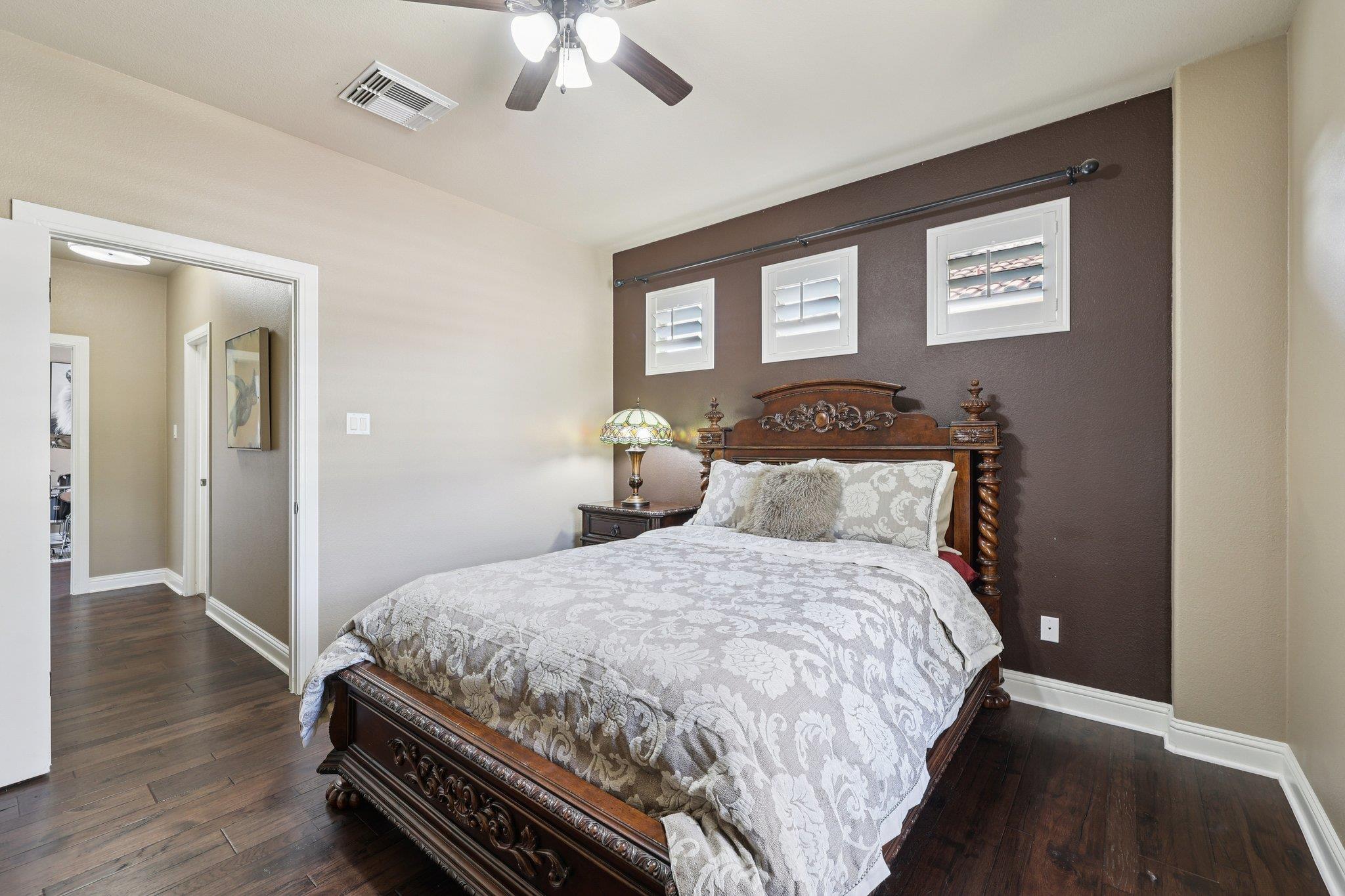 413 Horseback Holw, Austin, TX 78732